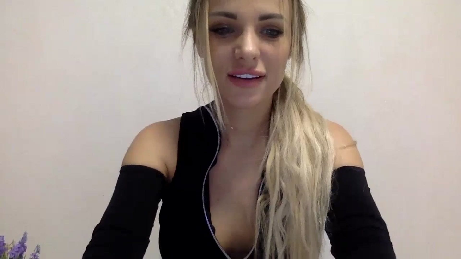 Gallery image thumbnail from Estie_Kay's myfreecams stream on, 07/15/2023, 14:55 image 7 of 20