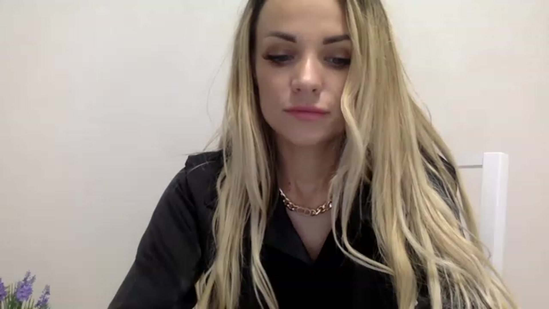 Gallery image thumbnail from Estie_Kay's myfreecams stream on, 07/21/2023, 11:49 image 8 of 20