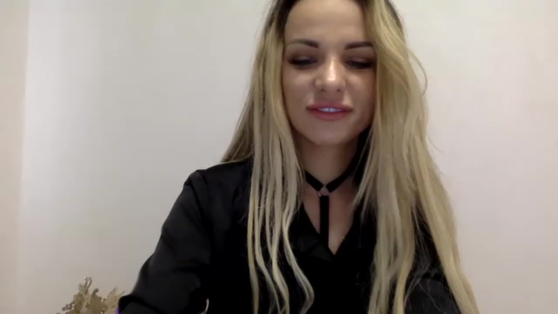 Gallery image thumbnail from Estie_Kay's myfreecams stream on, 07/27/2023, 09:08 image 2 of 20