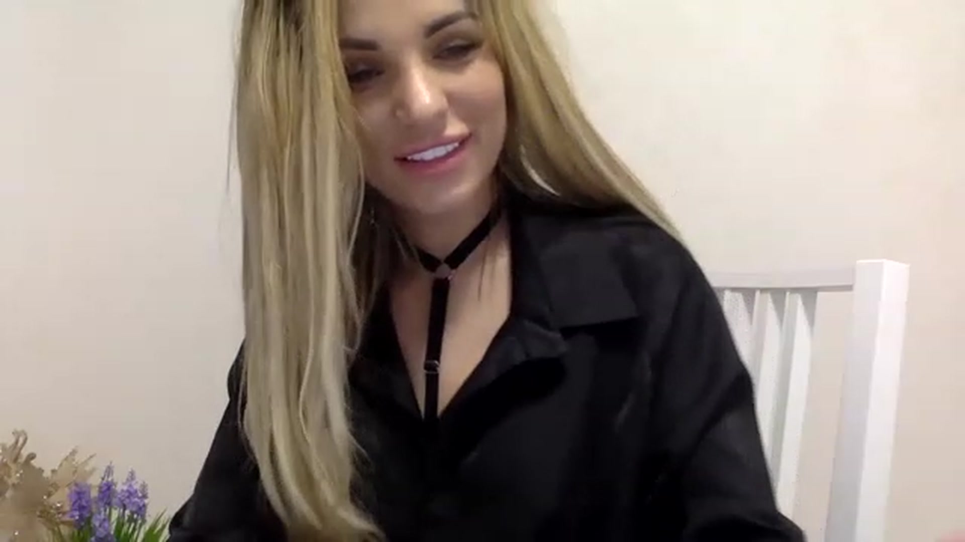 Gallery image thumbnail from Estie_Kay's myfreecams stream on, 07/27/2023, 11:27 image 10 of 20
