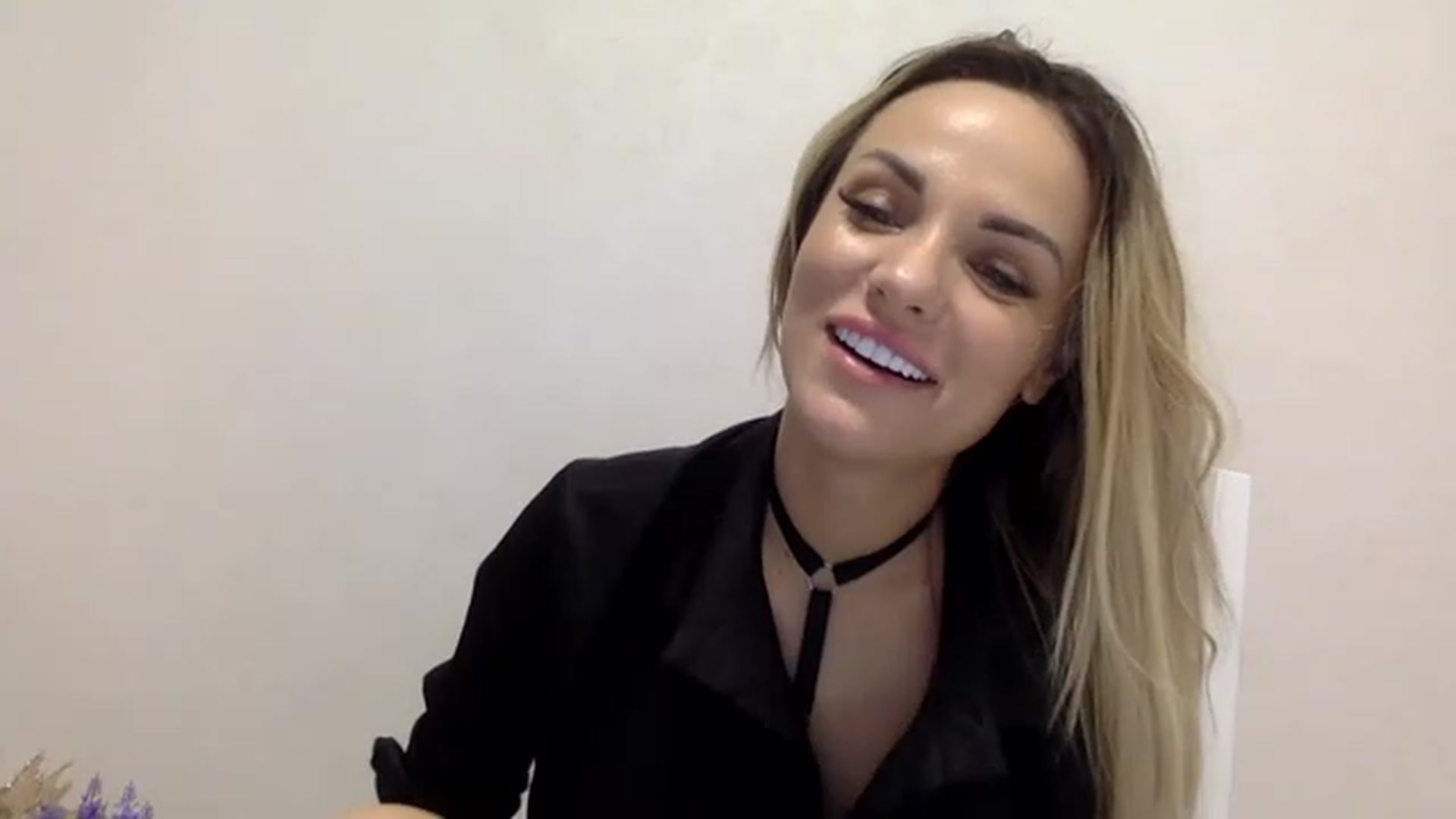 Gallery image thumbnail from Estie_Kay's myfreecams stream on, 07/27/2023, 11:27 image 7 of 20