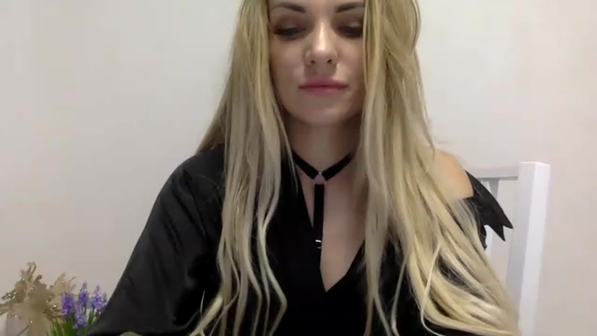 Gallery image thumbnail from Estie_Kay's myfreecams stream on, 07/27/2023, 11:27 image 13 of 20