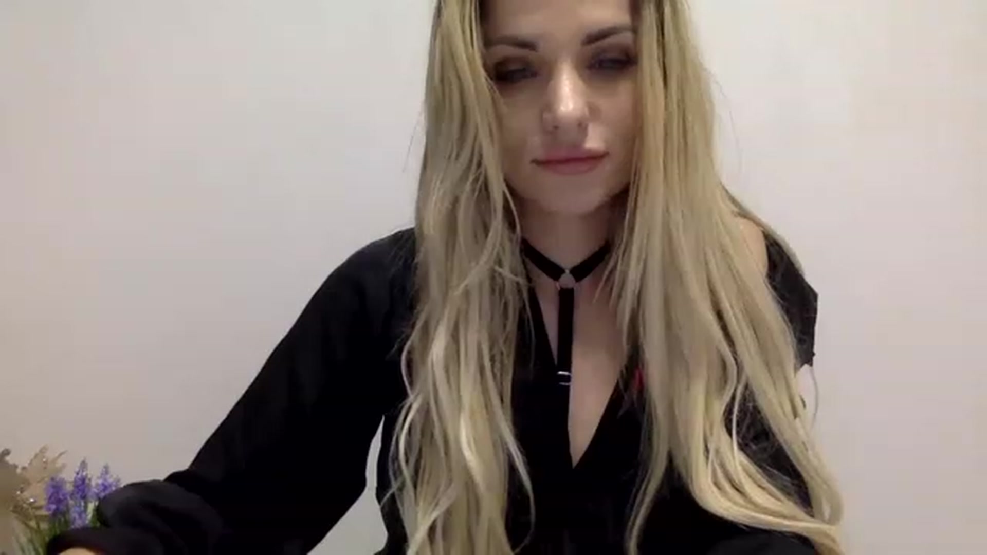 Gallery image thumbnail from Estie_Kay's myfreecams stream on, 07/27/2023, 12:06 image 3 of 20
