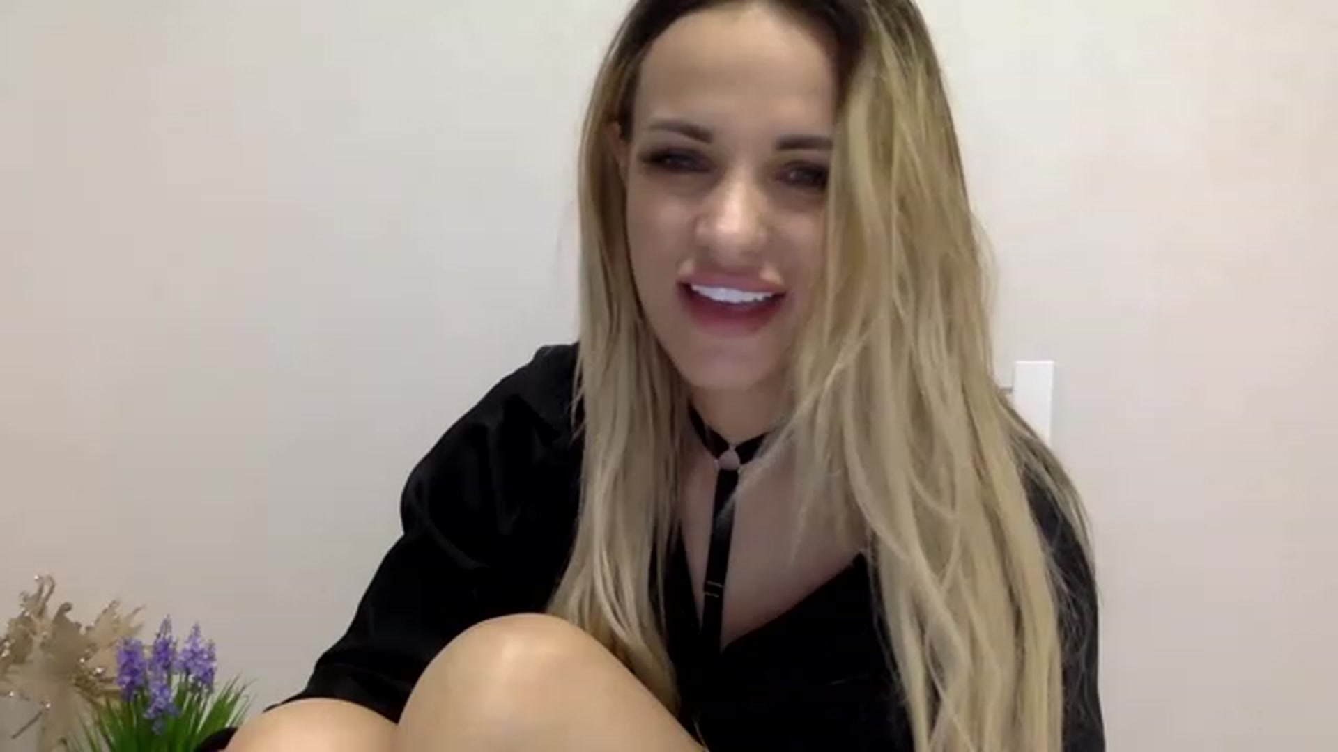 Gallery image thumbnail from Estie_Kay's myfreecams stream on, 07/27/2023, 12:06 image 17 of 20