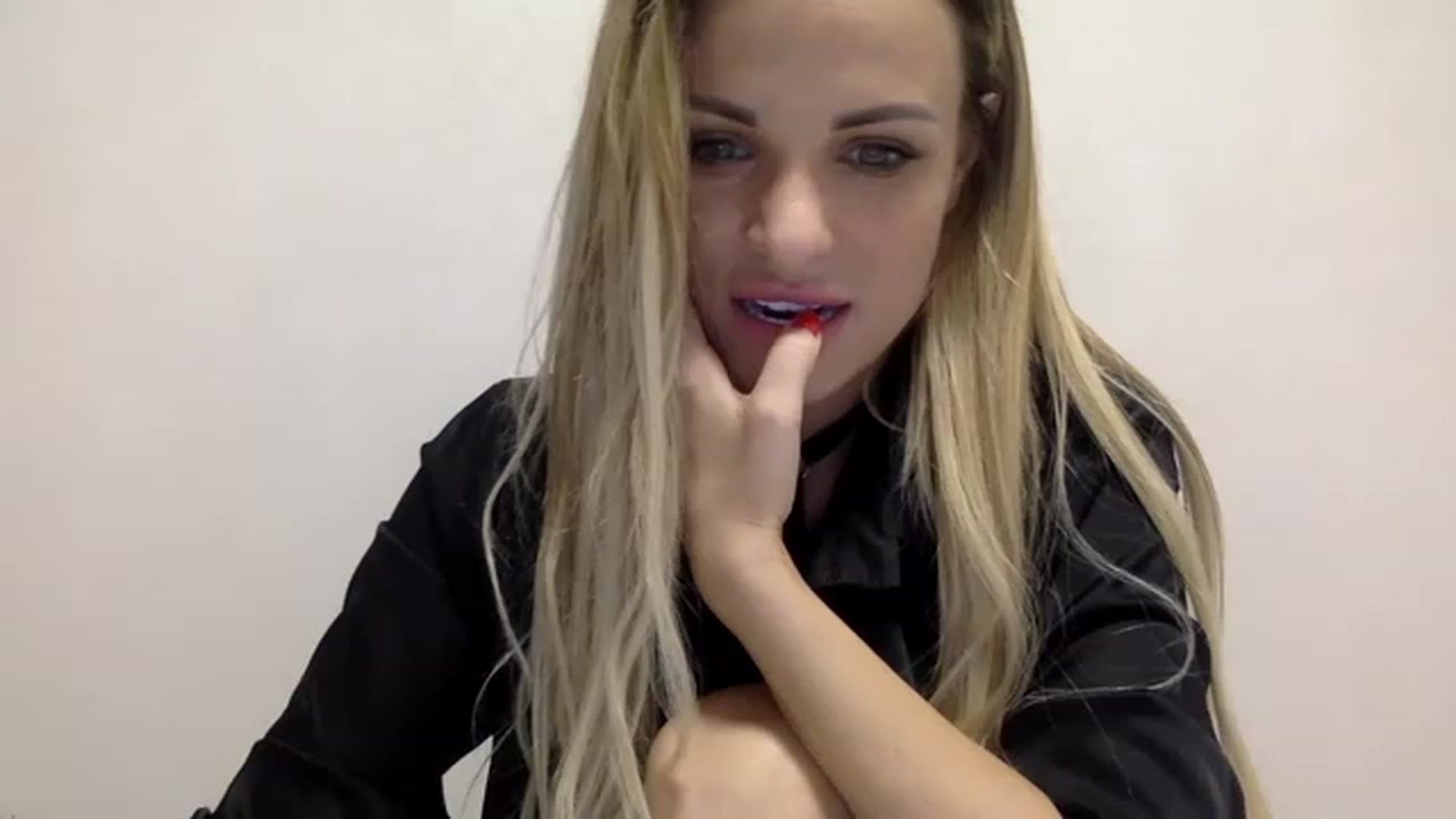 Gallery image thumbnail from Estie_Kay's myfreecams stream on, 07/27/2023, 14:11 image 4 of 20
