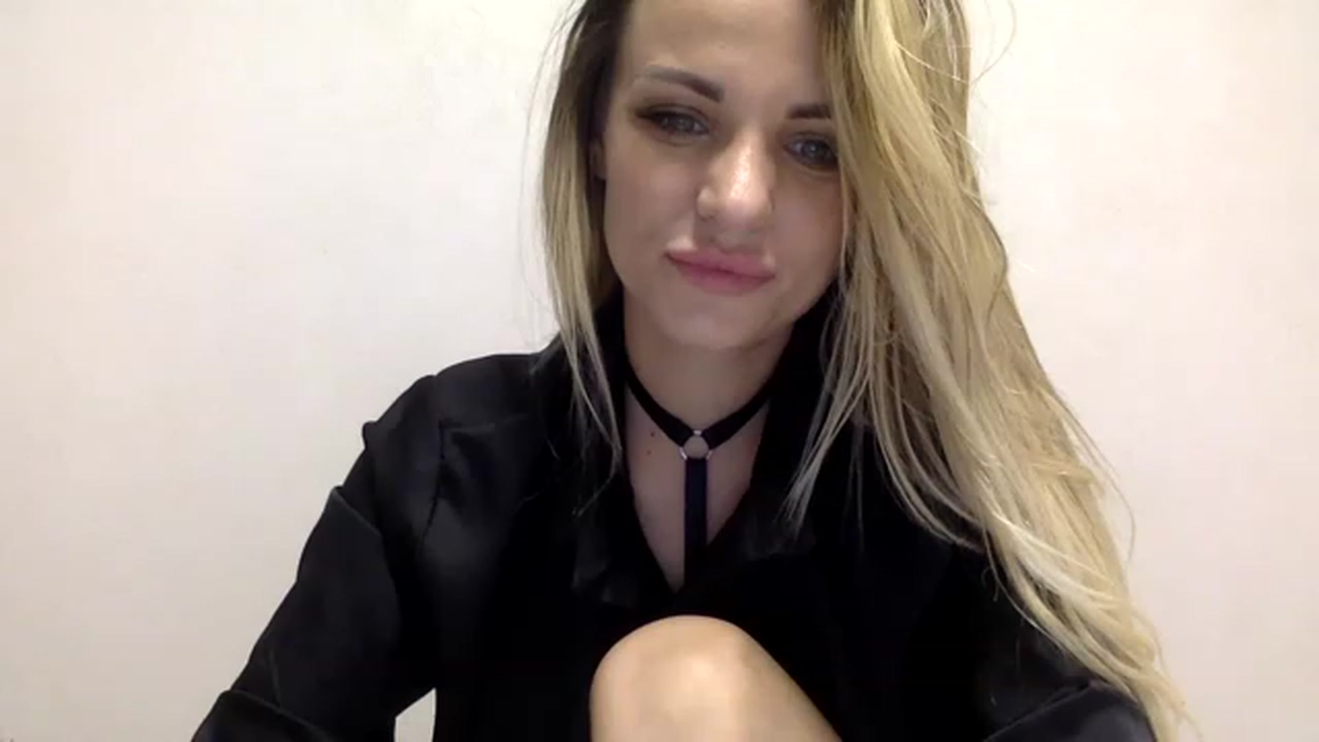 Gallery image thumbnail from Estie_Kay's myfreecams stream on, 07/27/2023, 14:11 image 6 of 20