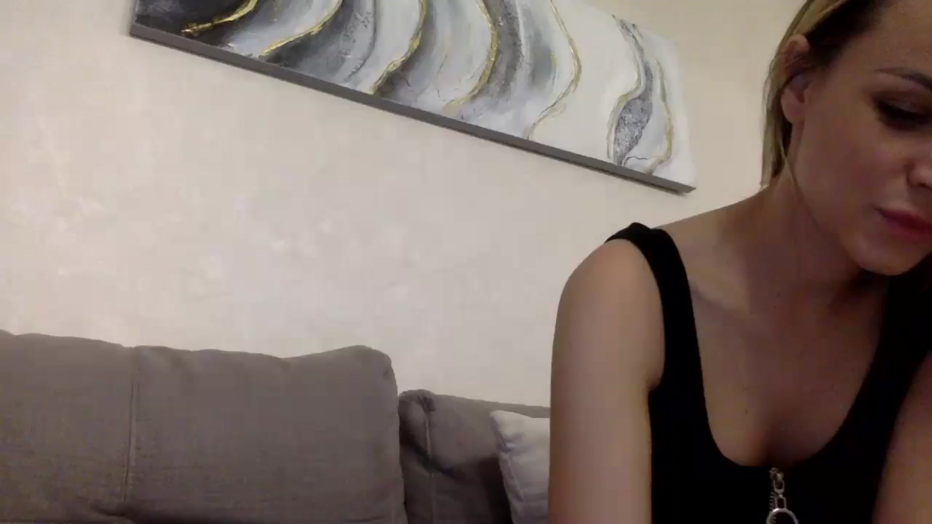 Gallery image thumbnail from Estie_Kay's myfreecams stream on, 08/03/2023, 16:13 image 1 of 20