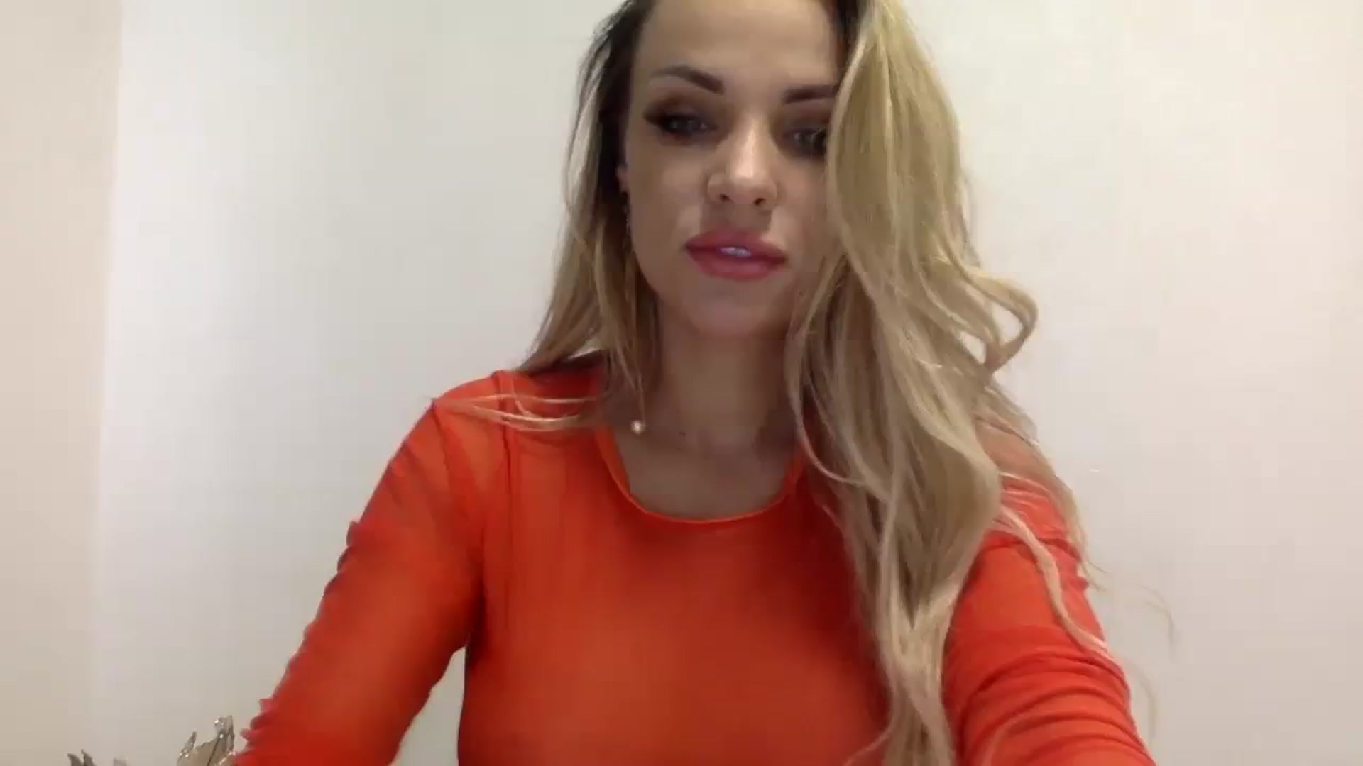 Gallery image thumbnail from Estie_Kay's myfreecams stream on, 08/12/2023, 12:22 image 1 of 20