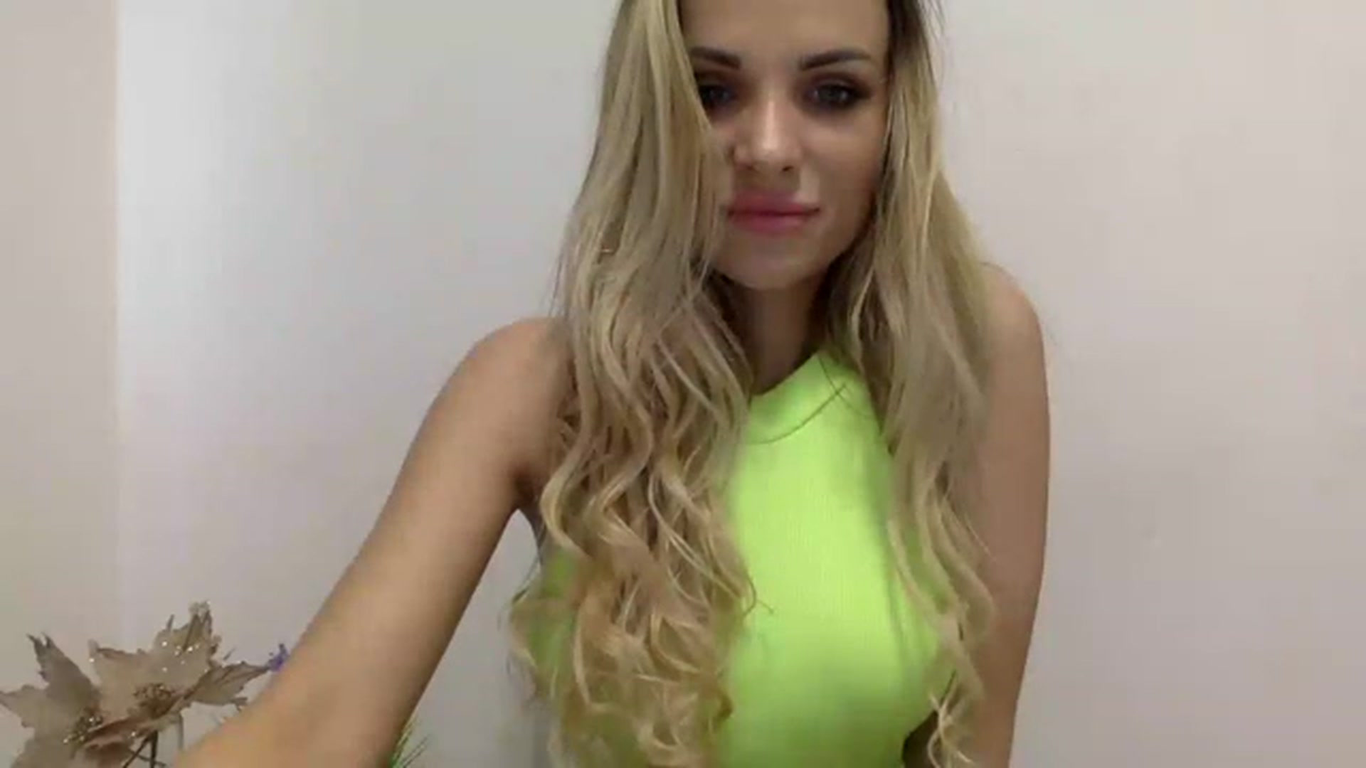 Gallery image thumbnail from Estie_Kay's myfreecams stream on, 08/24/2023, 11:33 image 10 of 20