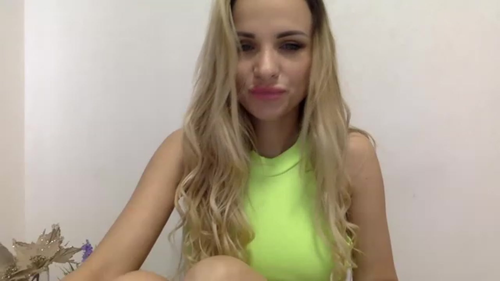 Gallery image thumbnail from Estie_Kay's myfreecams stream on, 08/24/2023, 11:33 image 8 of 20