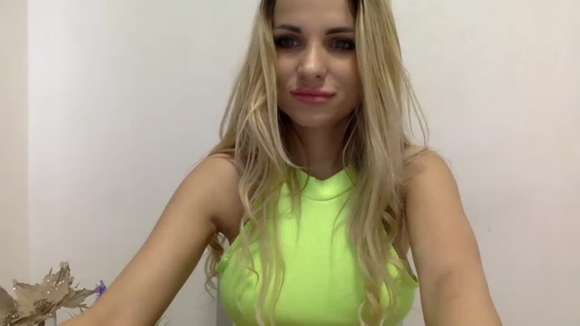 Gallery image thumbnail from Estie_Kay's myfreecams stream on, 08/24/2023, 11:33 image 9 of 20