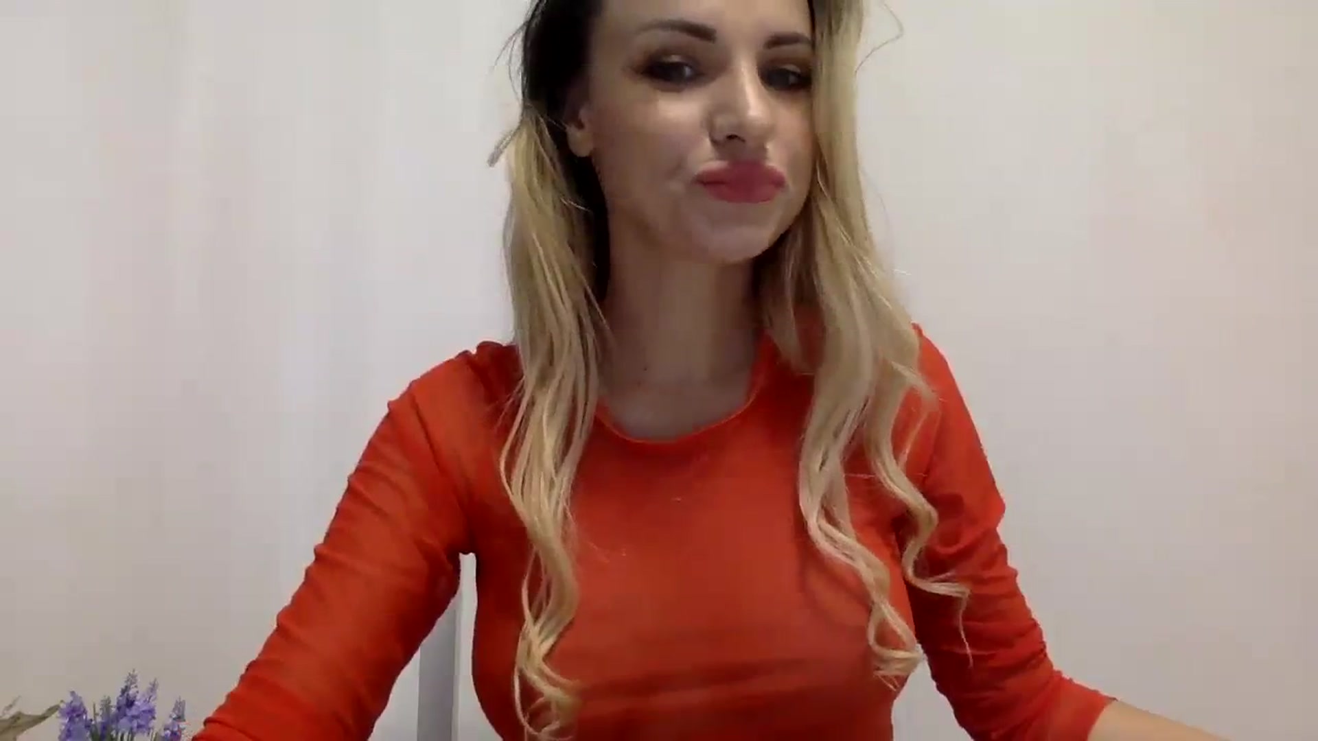 Gallery image thumbnail from Estie_Kay's myfreecams stream on, 09/04/2023, 09:01 image 7 of 20