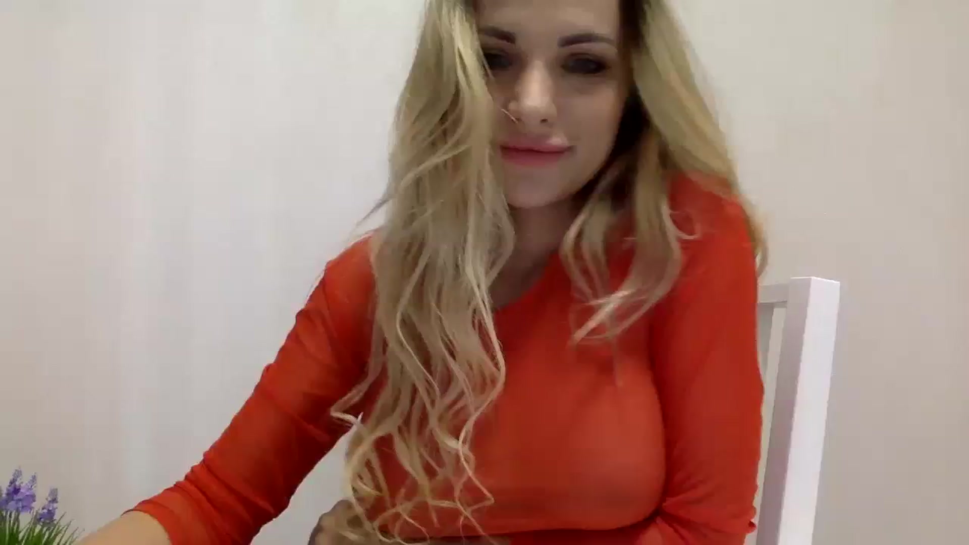 Gallery image thumbnail from Estie_Kay's myfreecams stream on, 09/04/2023, 10:23 image 19 of 20