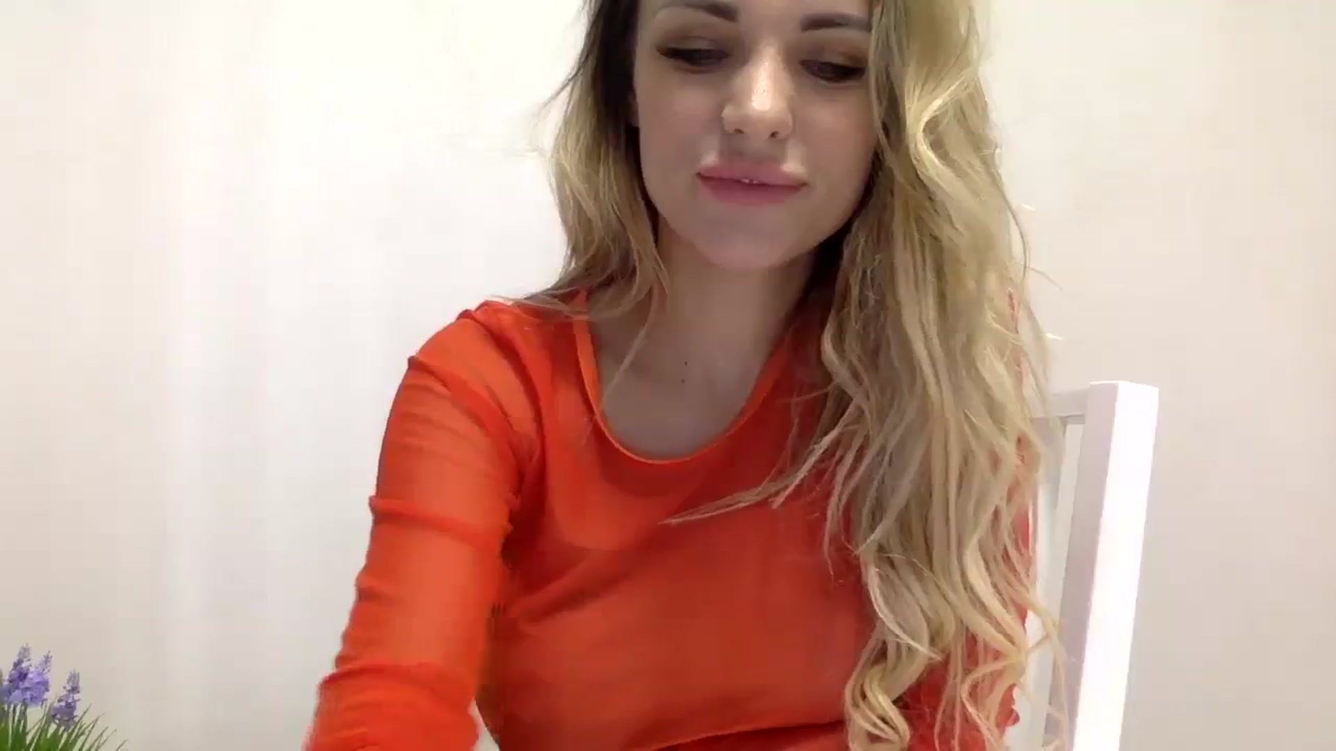 Gallery image thumbnail from Estie_Kay's myfreecams stream on, 09/04/2023, 10:23 image 20 of 20