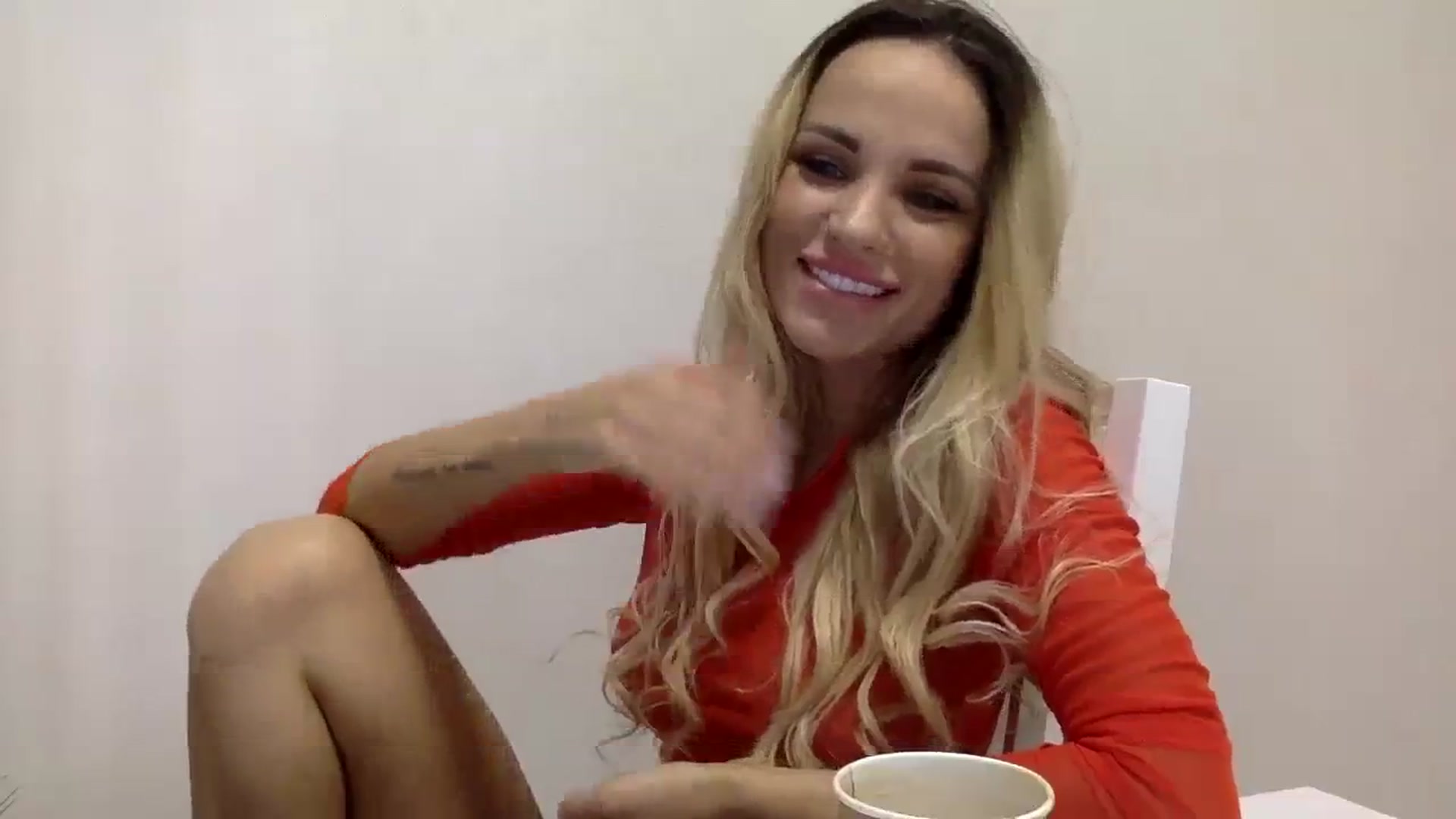 Gallery image thumbnail from Estie_Kay's myfreecams stream on, 09/04/2023, 10:23 image 10 of 20