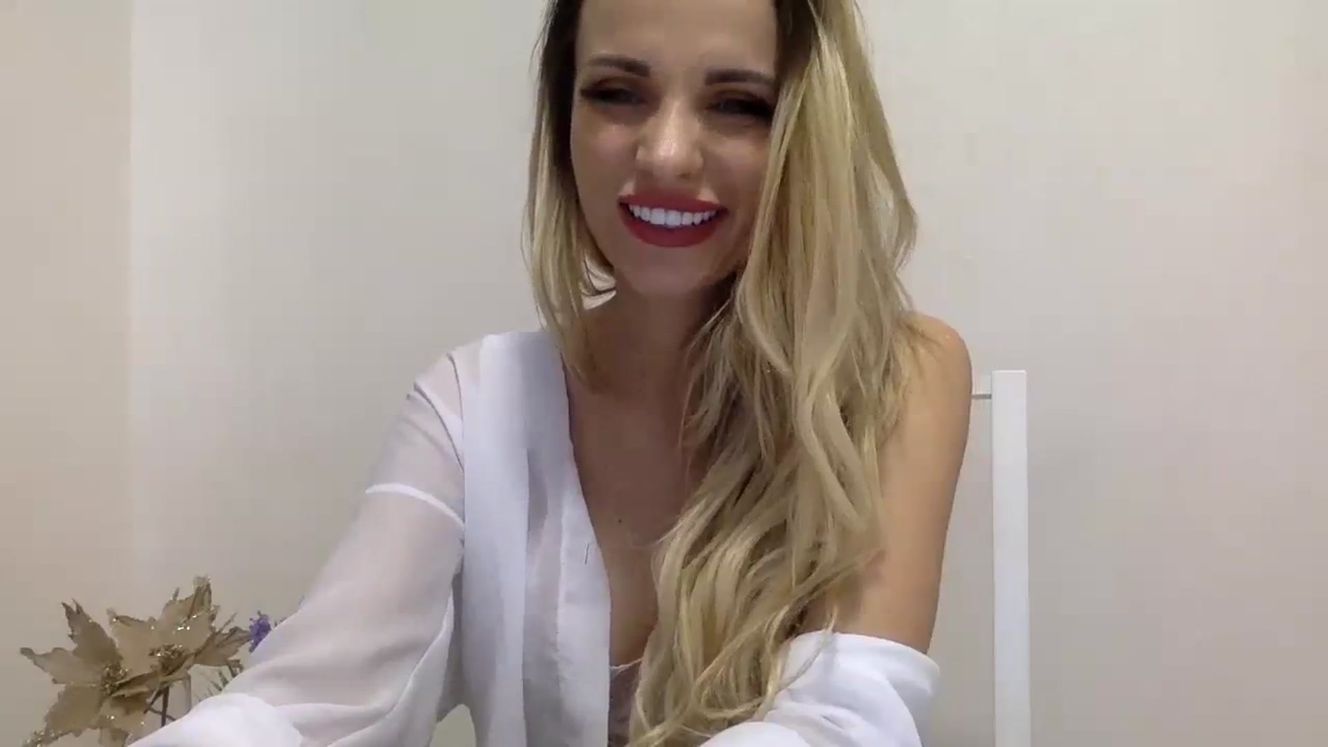 Gallery image thumbnail from Estie_Kay's myfreecams stream on, 09/11/2023, 14:22 image 7 of 20