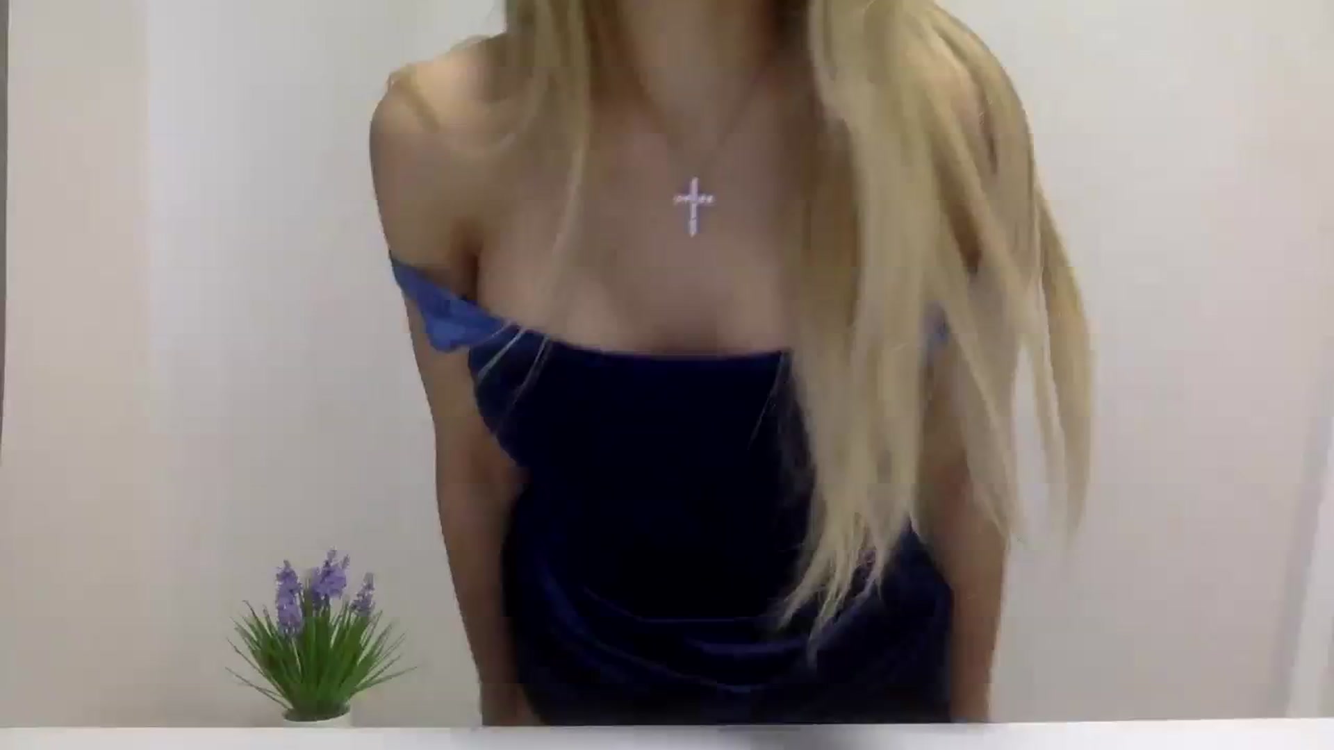 Gallery image thumbnail from Estie_Kay's myfreecams stream on, 09/28/2023, 08:38 image 20 of 20