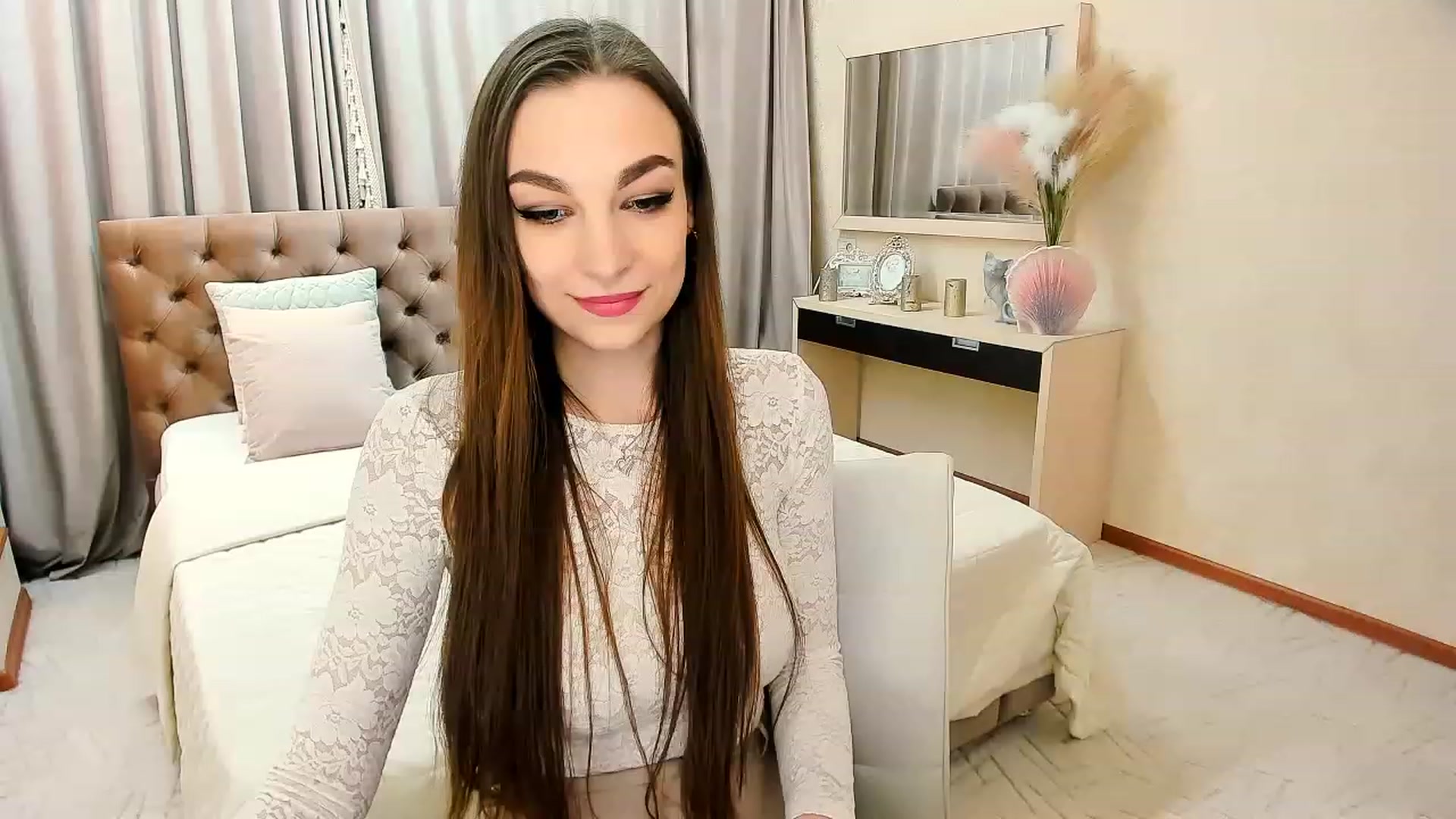 Gallery image thumbnail from EternallBliss's myfreecams stream on, 04/16/2023, 20:36 image 19 of 20