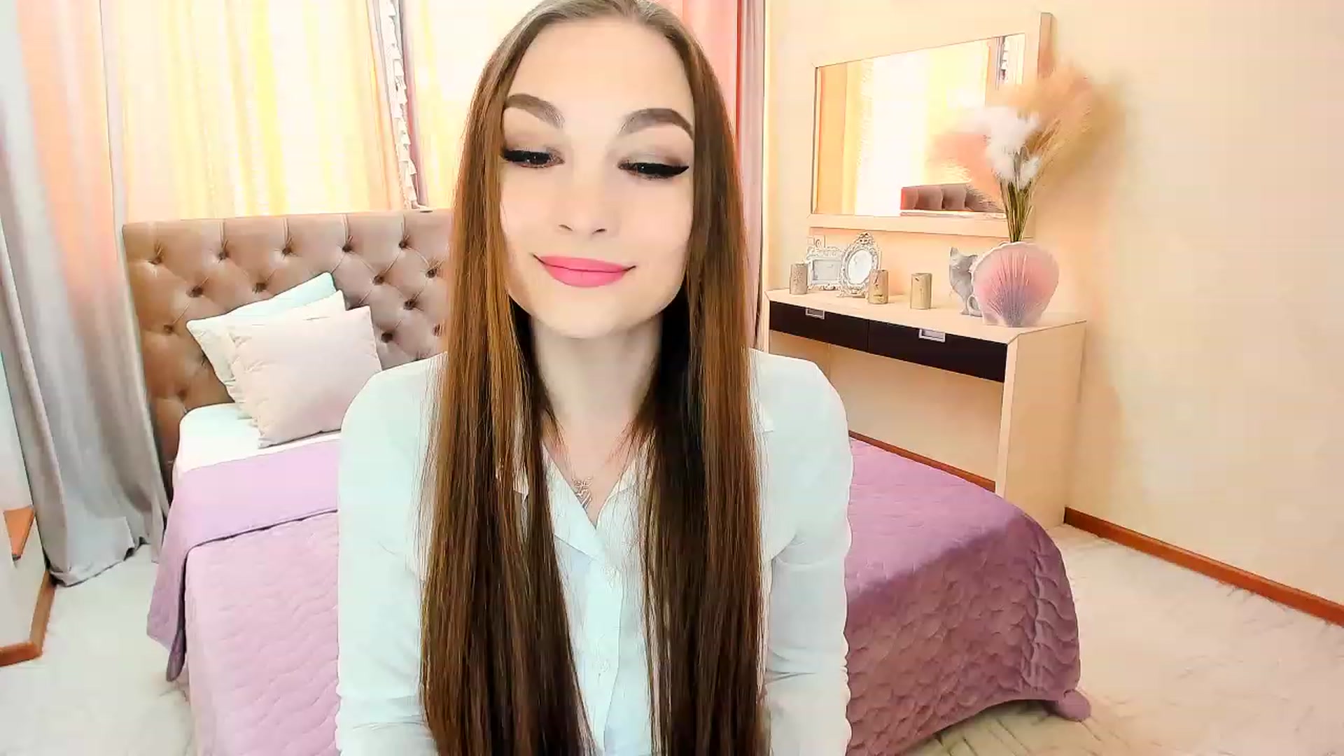 Gallery image thumbnail from EternallBliss's myfreecams stream on, 04/23/2023, 12:04 image 10 of 20