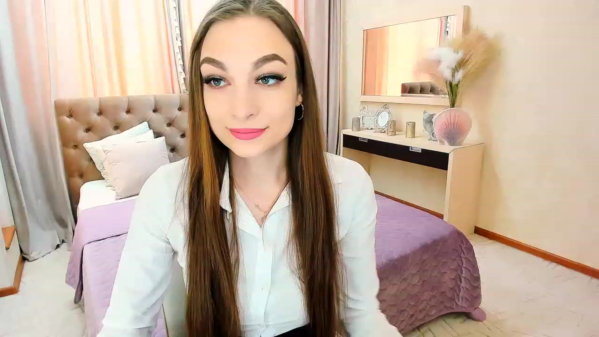 Gallery image thumbnail from EternallBliss's myfreecams stream on, 04/23/2023, 12:04 image 12 of 20