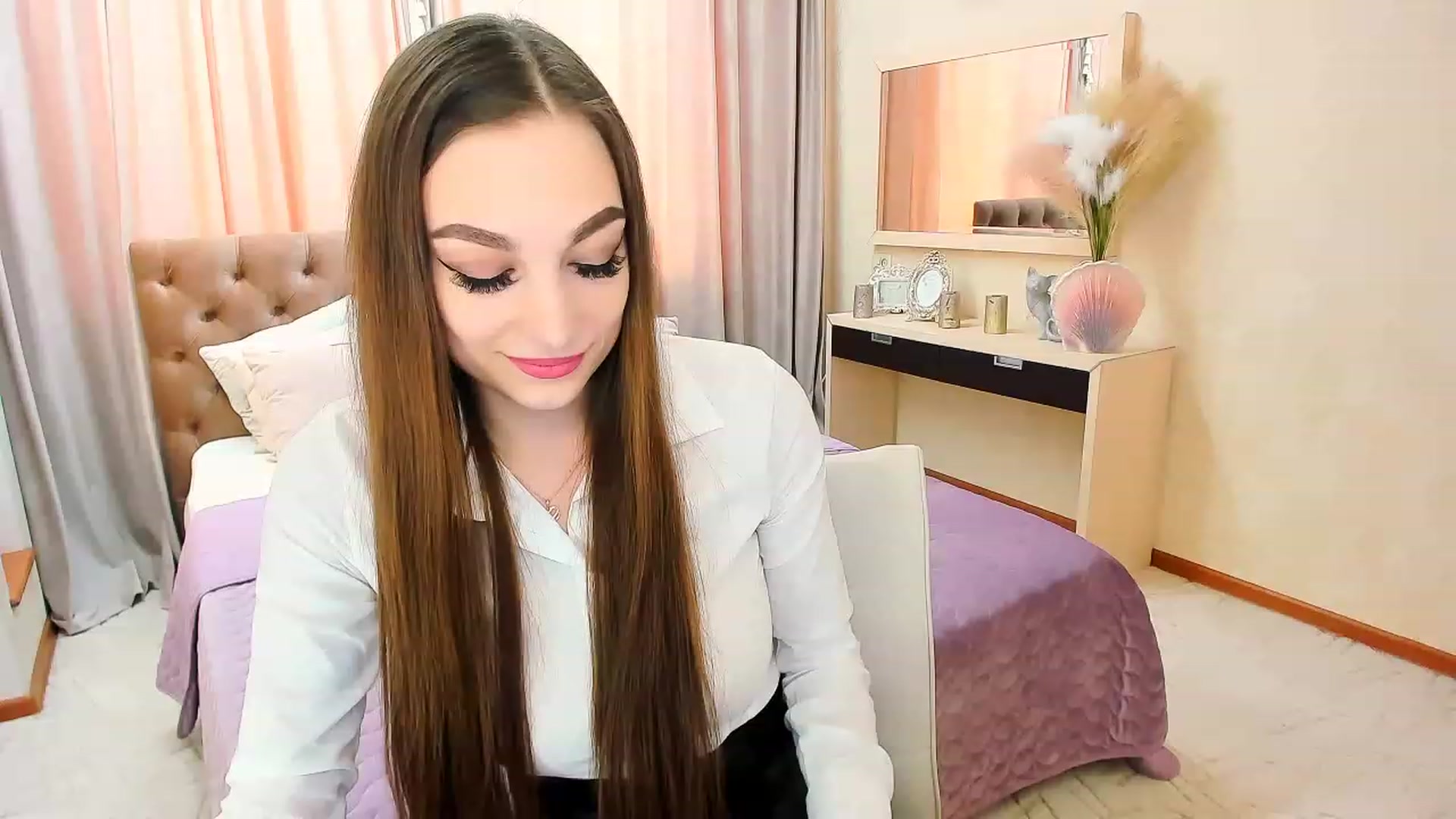 Gallery image thumbnail from EternallBliss's myfreecams stream on, 04/23/2023, 13:59 image 11 of 20