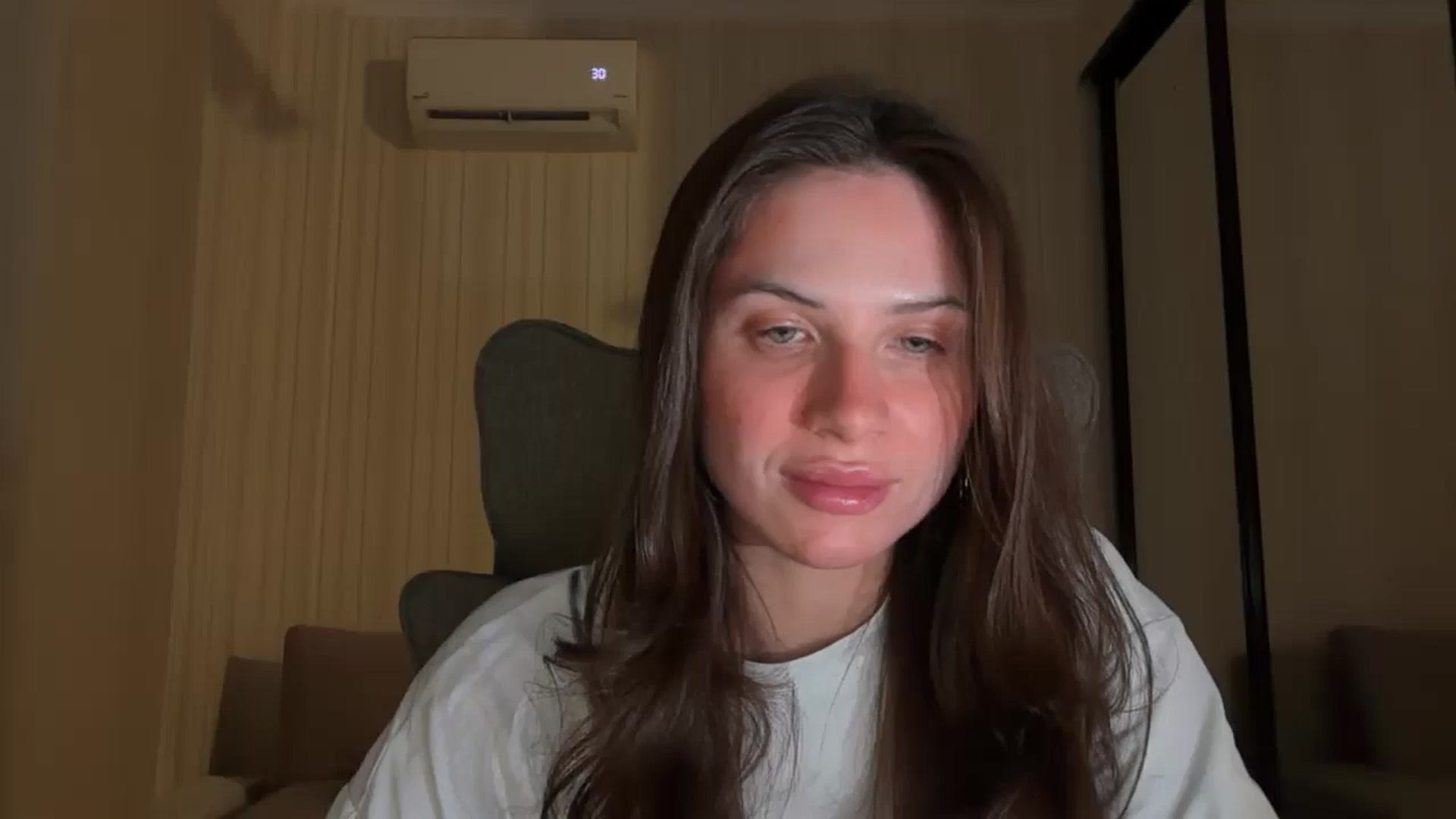 Gallery image thumbnail from EtherGlyph's myfreecams stream on, 04/13/2026, 24:36 image 15 of 20