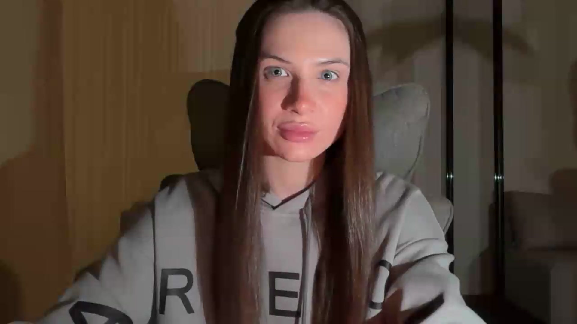 Gallery image thumbnail from EtherGlyph's myfreecams stream on, 07/01/2026, 23:29 image 13 of 20
