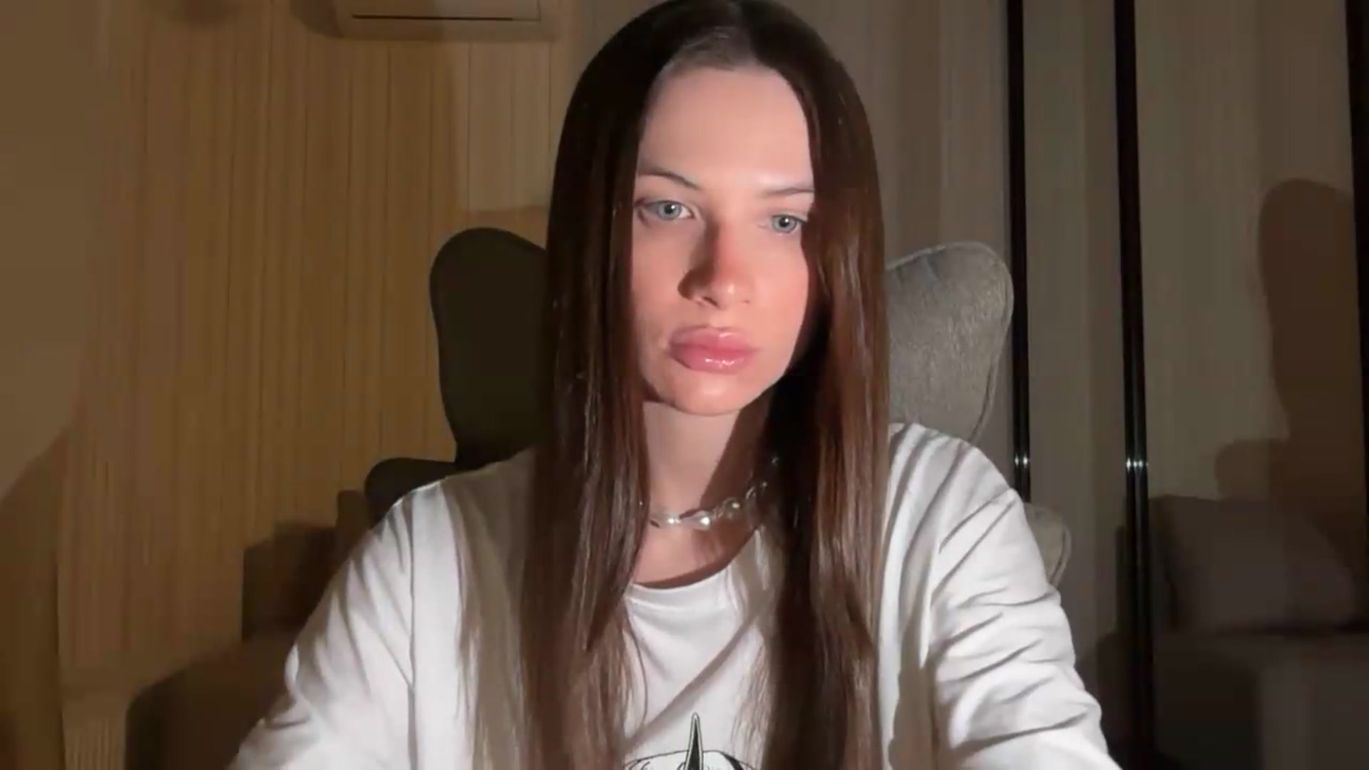 Gallery image thumbnail from EtherGlyph's myfreecams stream on, 07/05/2026, 22:45 image 8 of 20
