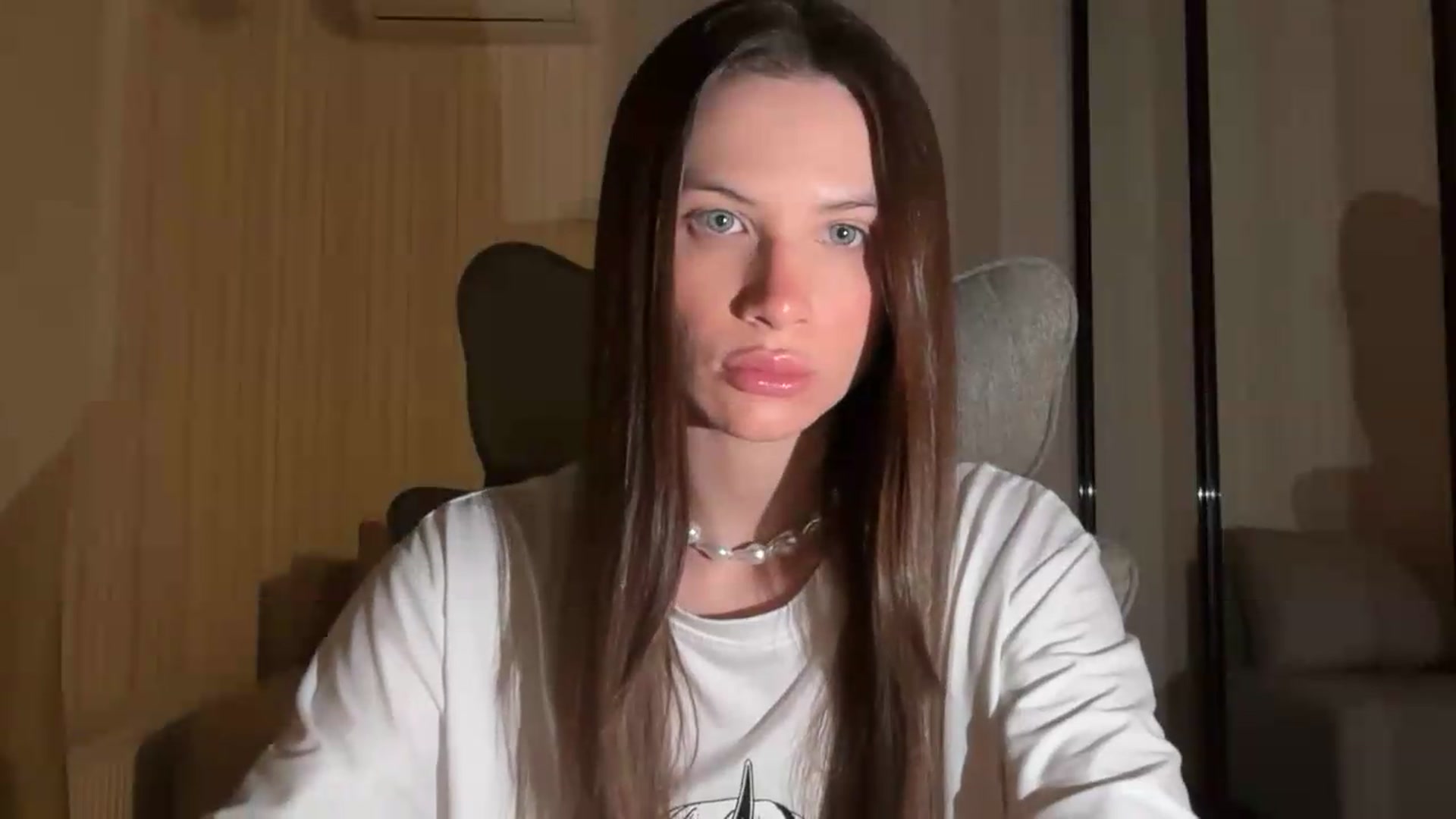 Gallery image thumbnail from EtherGlyph's myfreecams stream on, 07/05/2026, 22:45 image 6 of 20