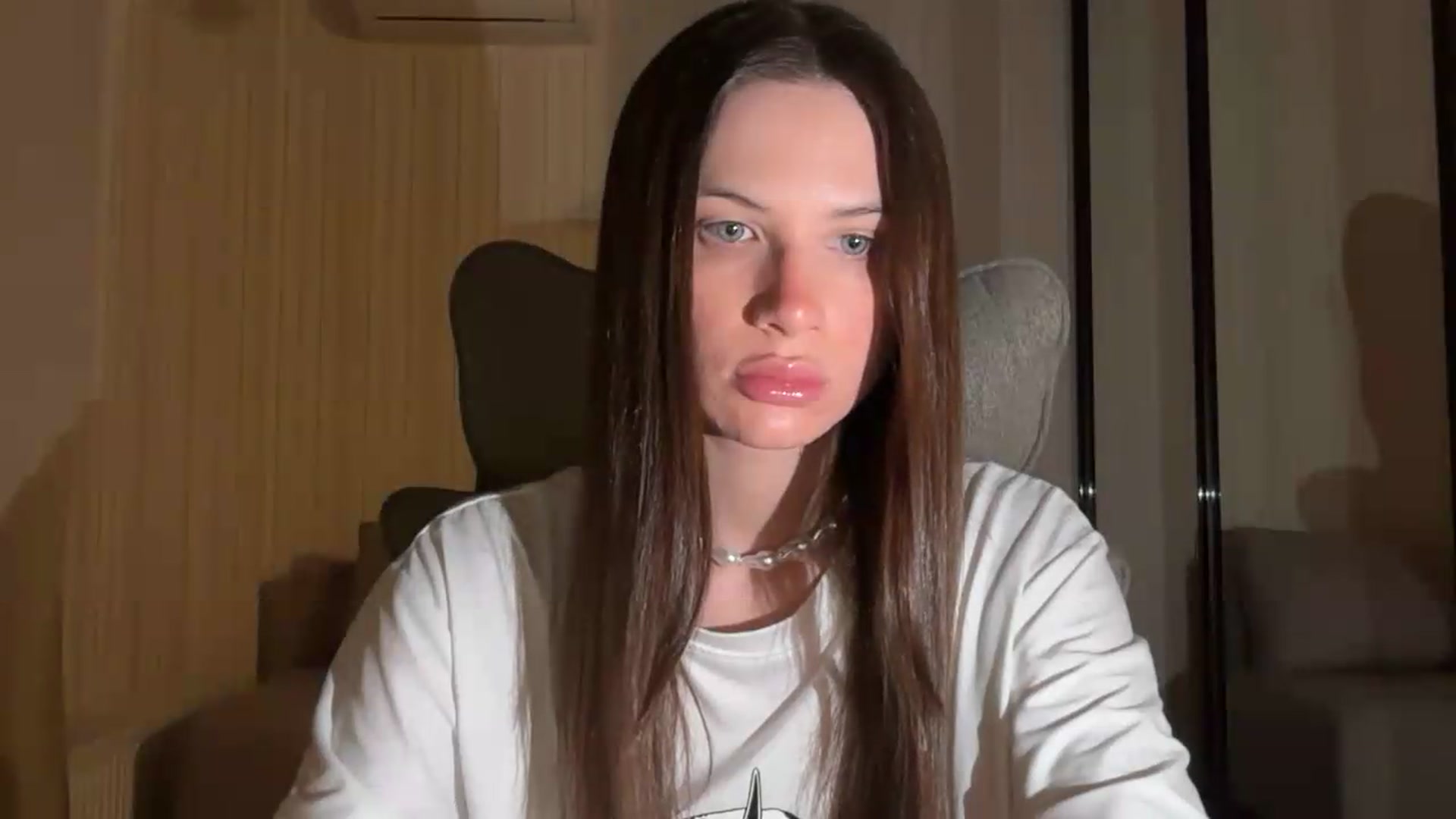 Gallery image thumbnail from EtherGlyph's myfreecams stream on, 07/05/2026, 22:45 image 10 of 20