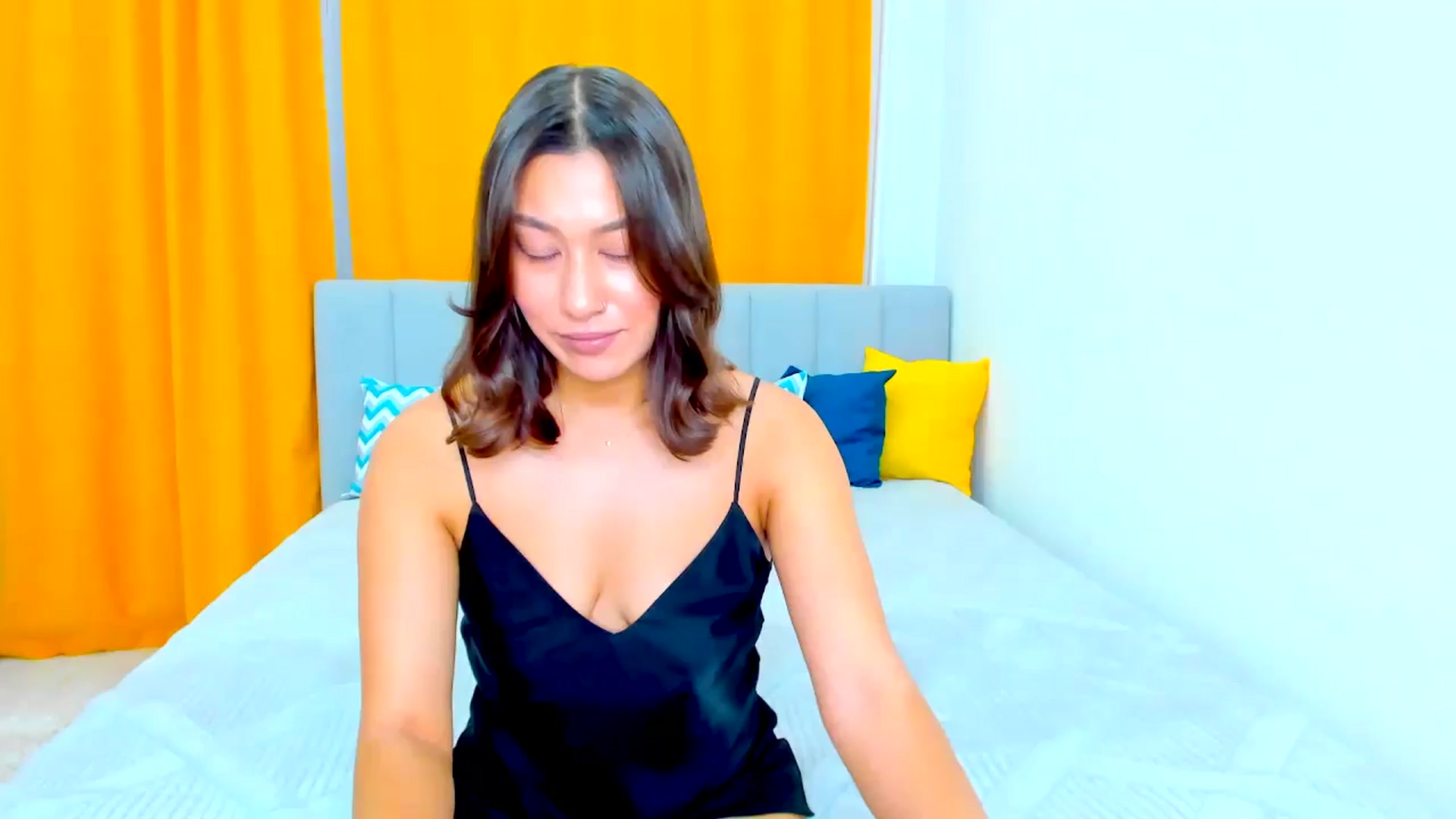 Gallery image thumbnail from EtherealBella's myfreecams stream on, 09/08/2024, 20:12 image 16 of 20