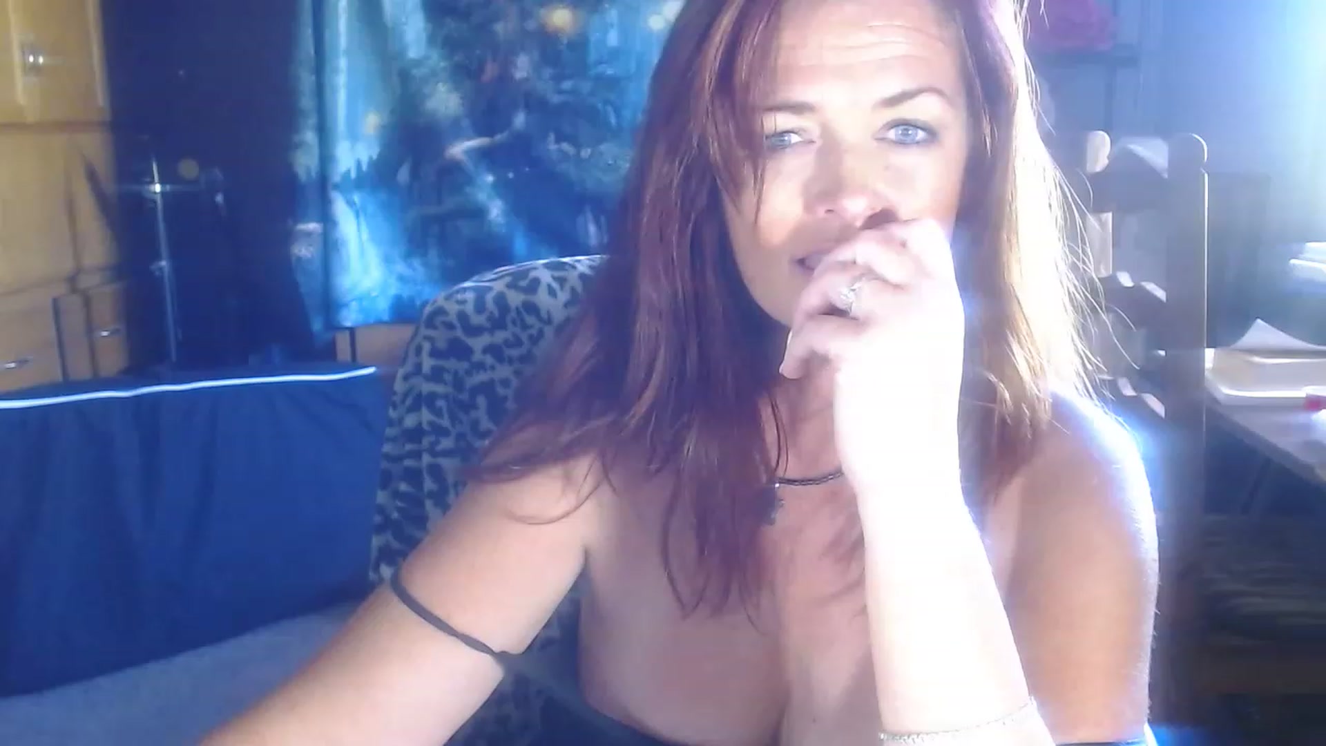 Gallery image thumbnail from EuphoriaLuv's myfreecams stream on, 05/09/2023, 17:21 image 16 of 20