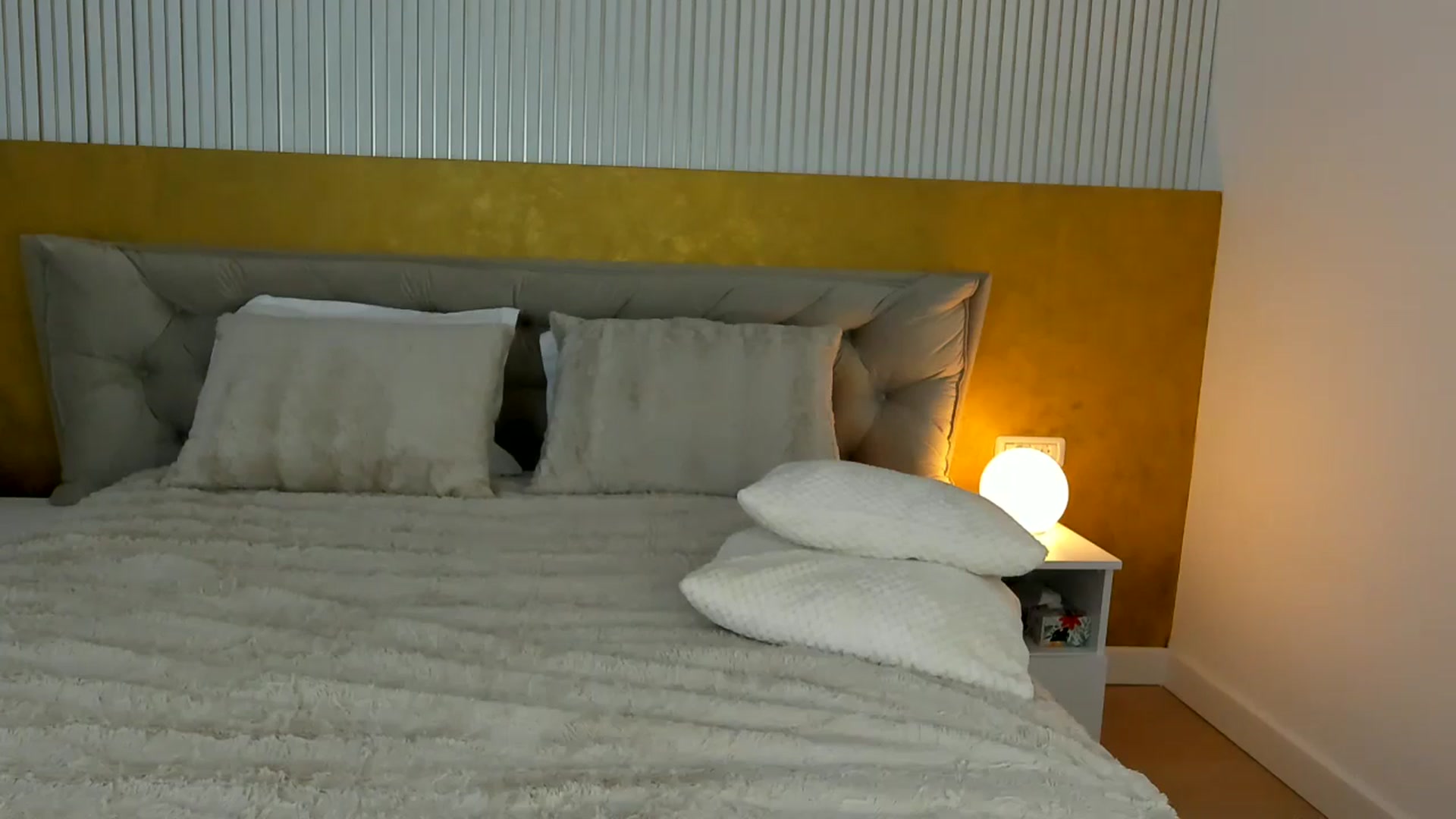 Gallery image thumbnail from EuphoriaQueen's myfreecams stream on, 11/13/2025, 18:28 image 14 of 20
