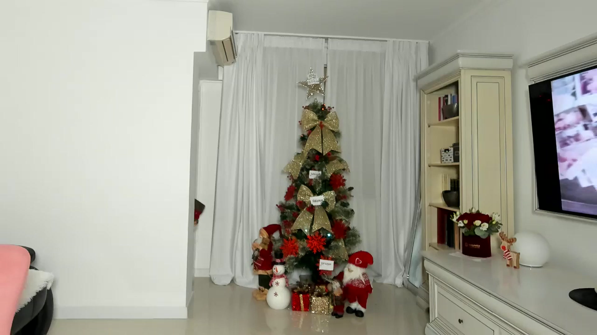 Gallery image thumbnail from EuphoriaQueen's myfreecams stream on, 12/21/2025, 01:49 image 12 of 20