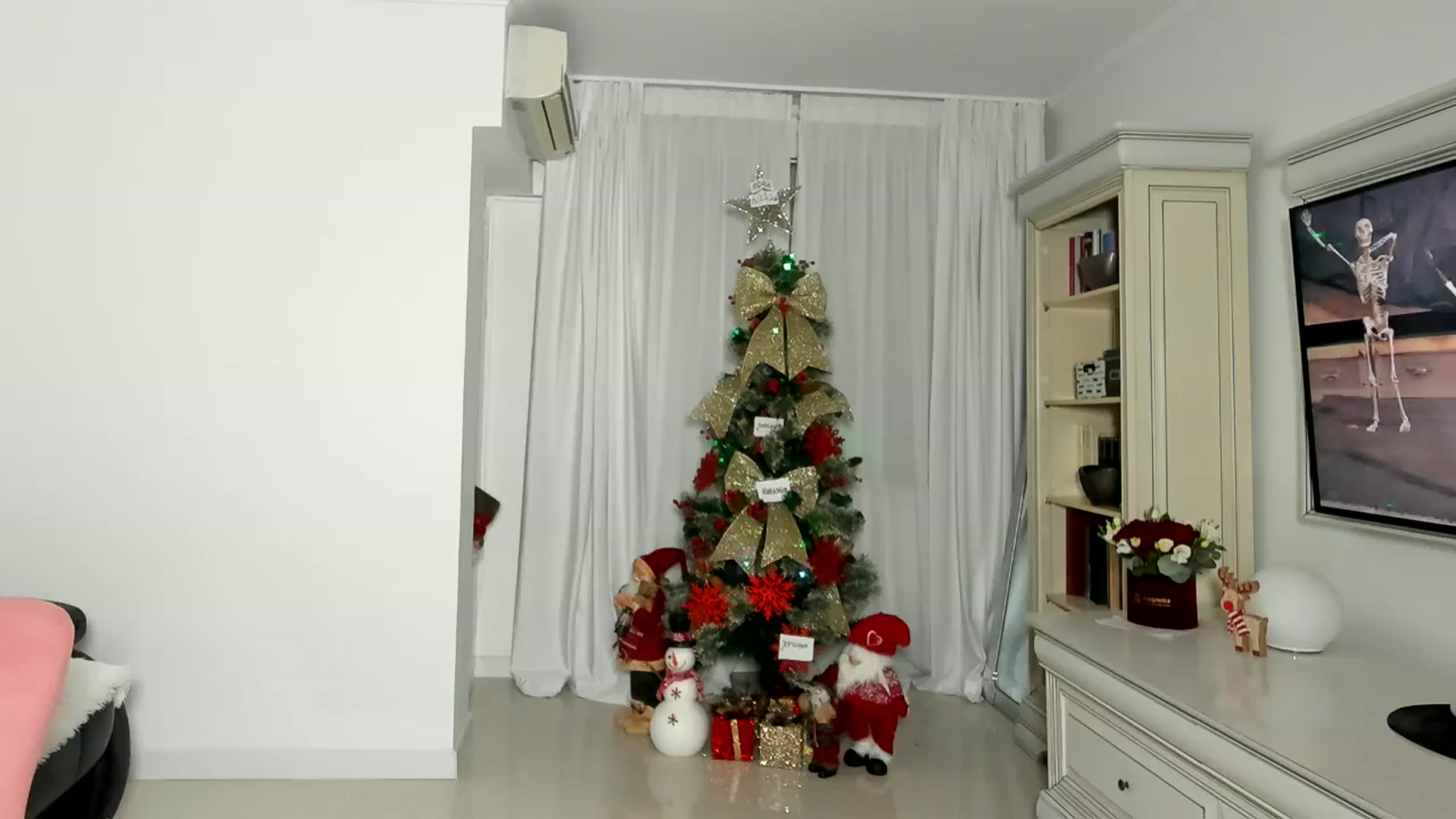 Gallery image thumbnail from EuphoriaQueen's myfreecams stream on, 12/21/2025, 01:49 image 16 of 20