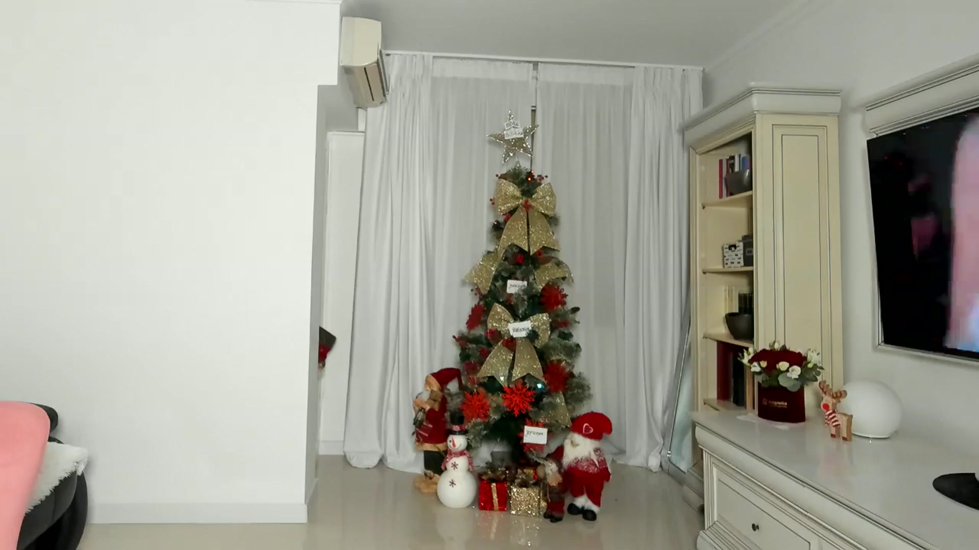 Gallery image thumbnail from EuphoriaQueen's myfreecams stream on, 12/21/2025, 01:49 image 13 of 20