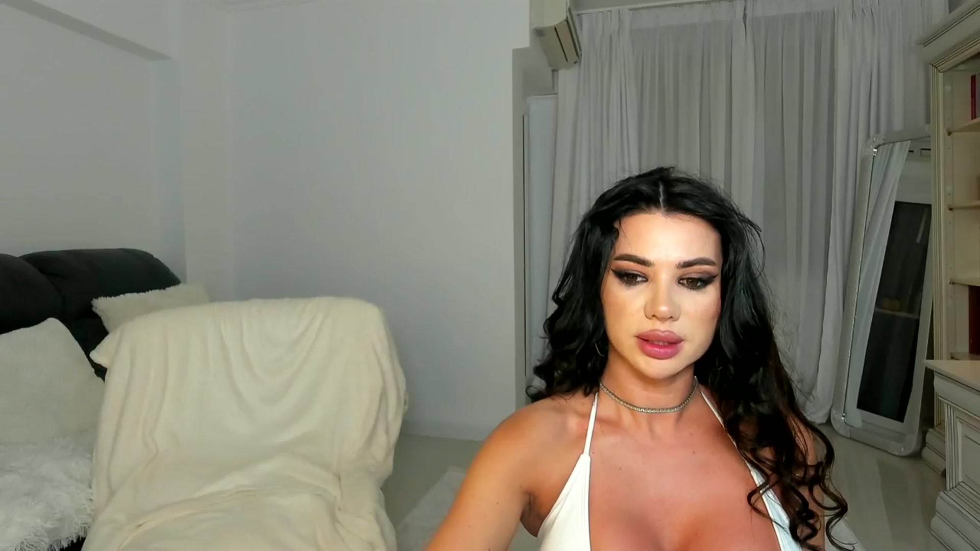 Gallery image thumbnail from EuphoriaQueen's myfreecams stream on, 01/24/2026, 24:06 image 17 of 20