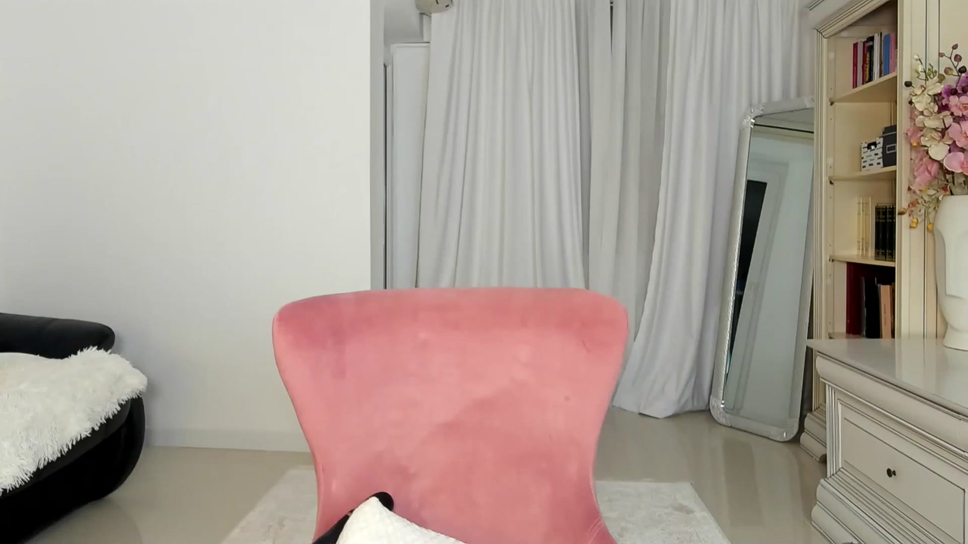 Gallery image thumbnail from EuphoriaQueen's myfreecams stream on, 02/28/2026, 24:05 image 14 of 20