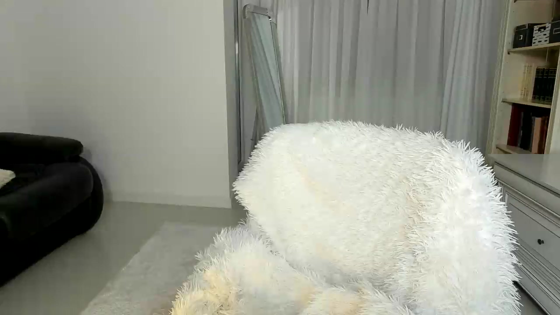 Gallery image thumbnail from Euphoriaa's myfreecams stream on, 05/16/2026, 19:25 image 6 of 20