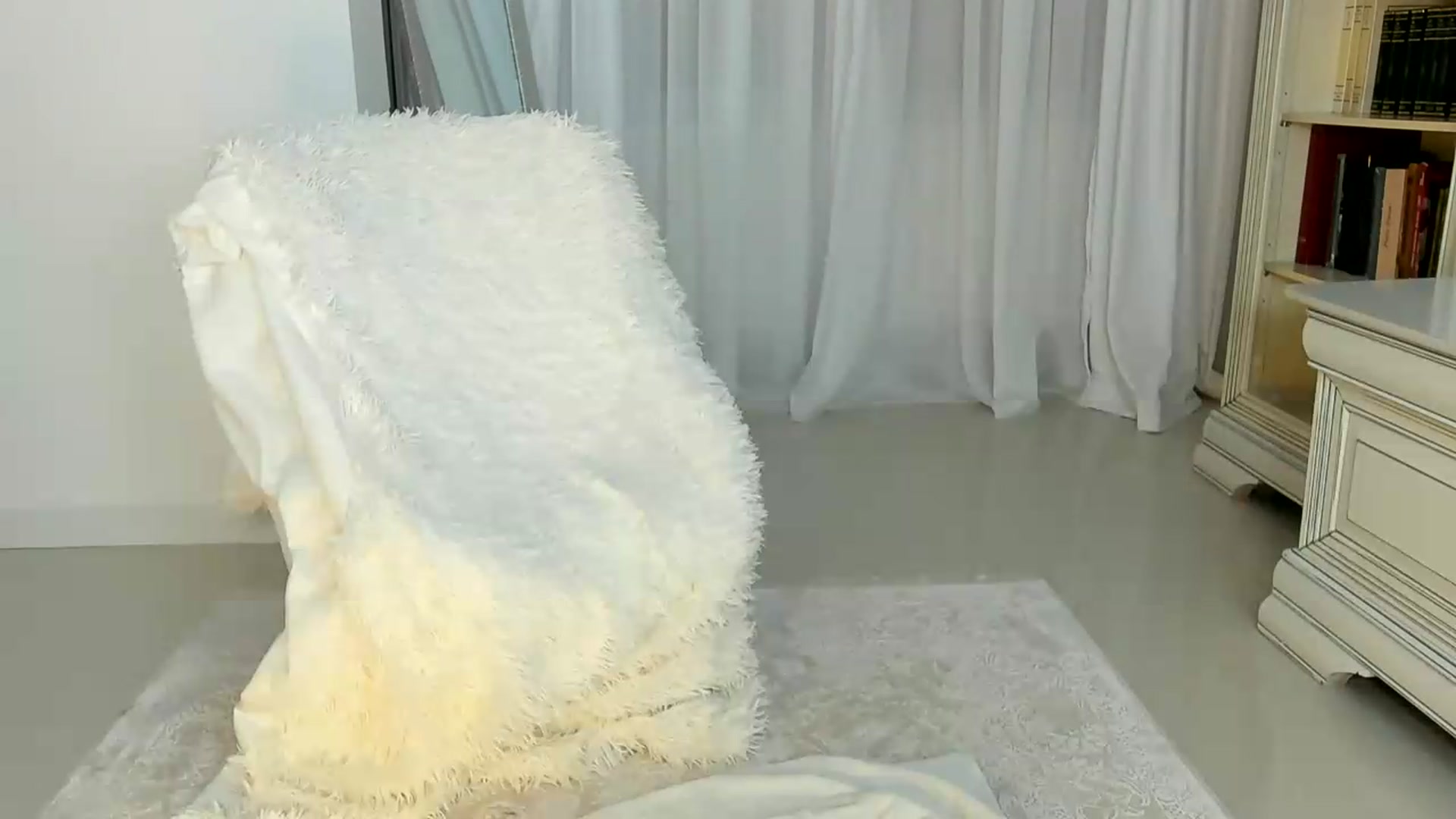 Gallery image thumbnail from Euphoriaa's myfreecams stream on, 05/23/2026, 18:05 image 15 of 20