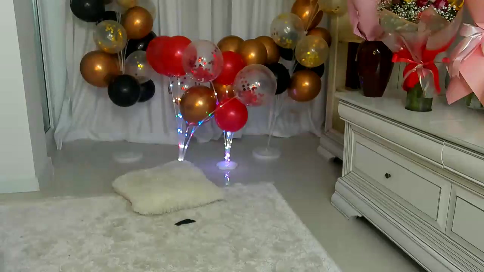 Gallery image thumbnail from Euphoriaa's myfreecams stream on, 06/08/2026, 19:04 image 7 of 20