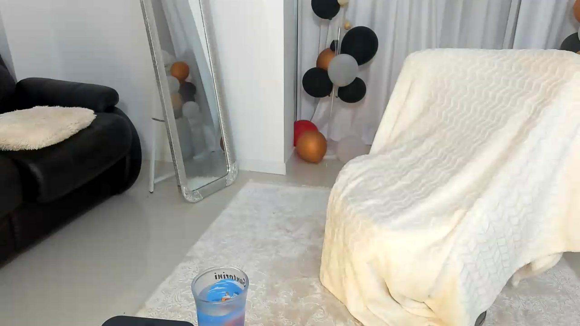 Gallery image thumbnail from Euphoriaa's myfreecams stream on, 06/19/2026, 21:32 image 17 of 20