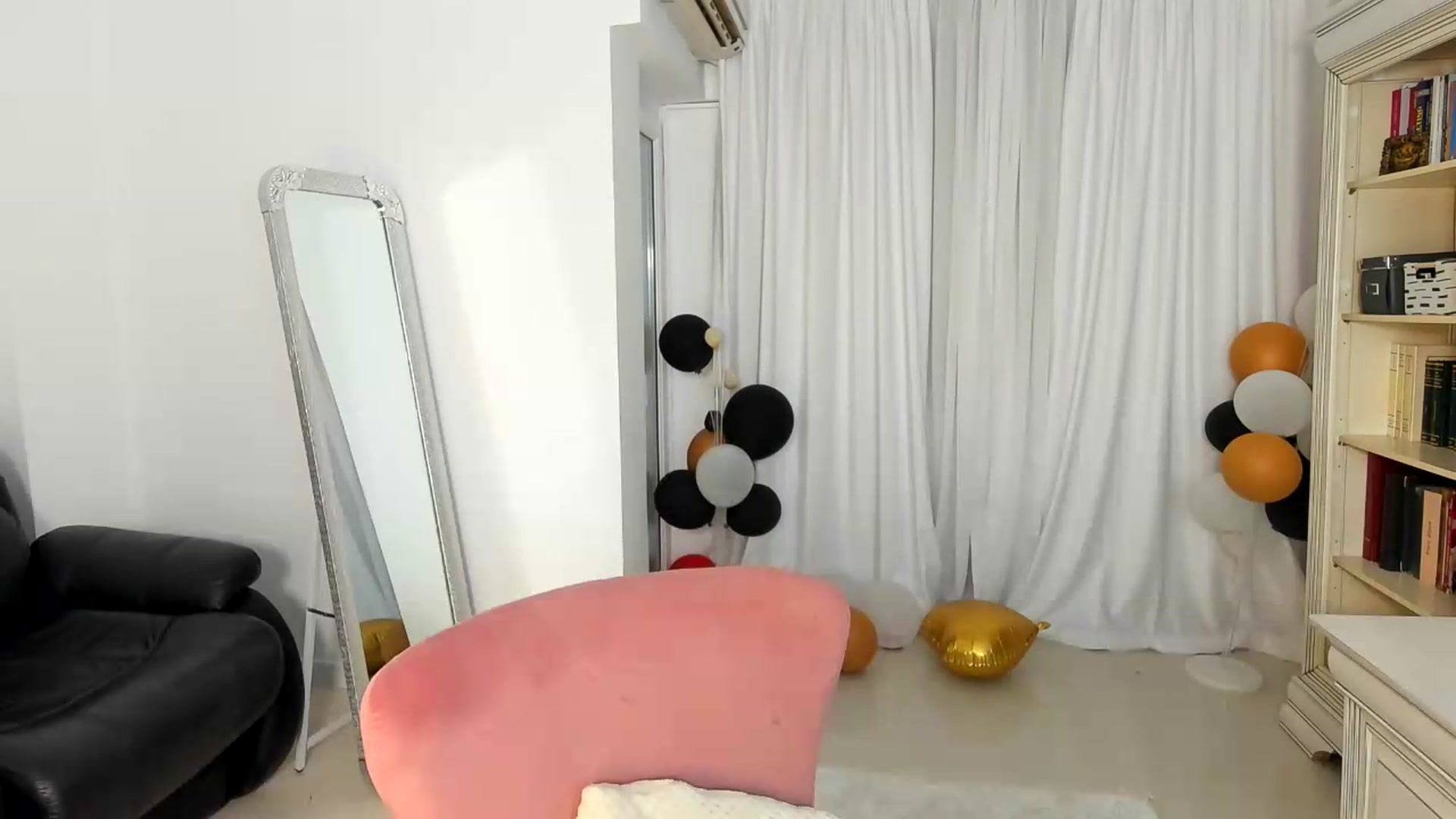 Gallery image thumbnail from Euphoriaa's myfreecams stream on, 07/03/2026, 18:31 image 19 of 20