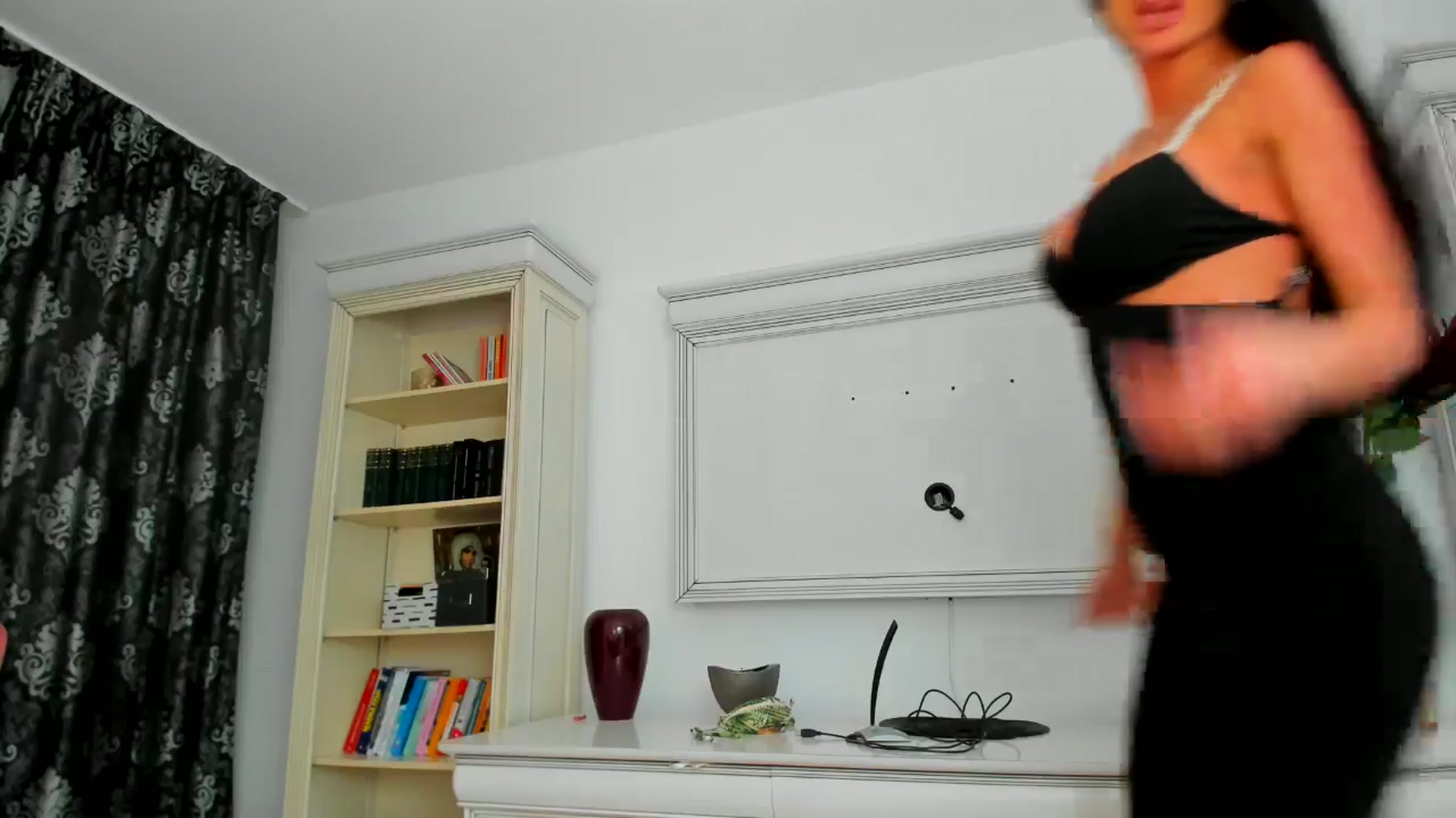Gallery image thumbnail from Euphoriaaa's myfreecams stream on, 05/24/2024, 22:16 image 11 of 20