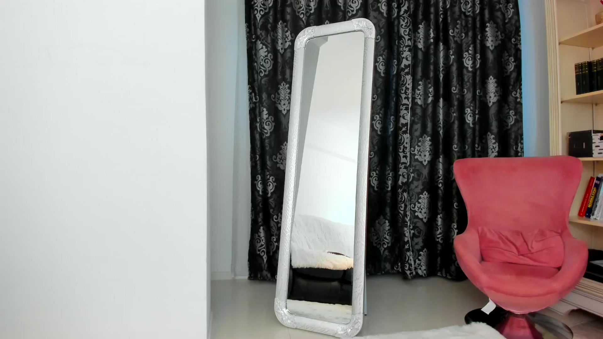 Gallery image thumbnail from Euphoriaaa's myfreecams stream on, 07/05/2024, 17:14 image 1 of 20