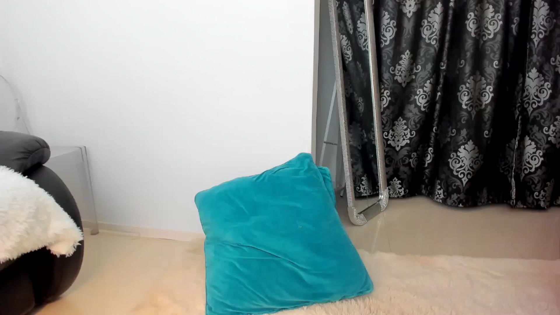 Gallery image thumbnail from Euphoriaaa's myfreecams stream on, 07/26/2024, 19:12 image 1 of 20
