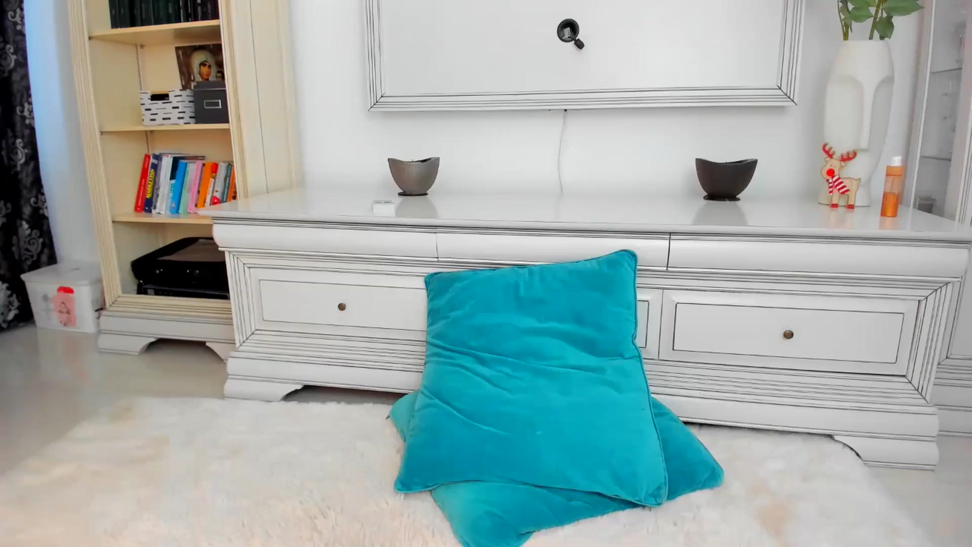 Gallery image thumbnail from Euphoriaaa's myfreecams stream on, 08/15/2024, 15:23 image 19 of 20