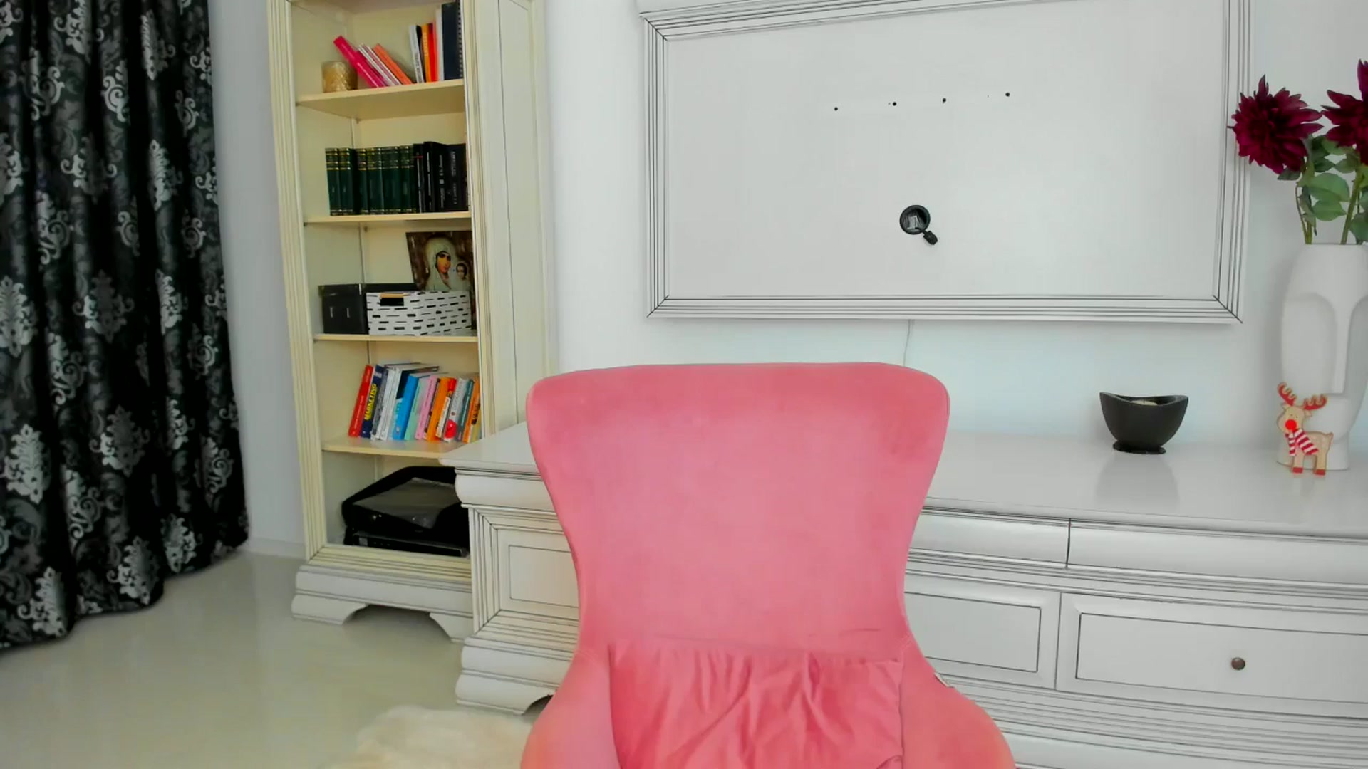 Gallery image thumbnail from Euphoriaaa's myfreecams stream on, 09/06/2024, 23:10 image 11 of 20