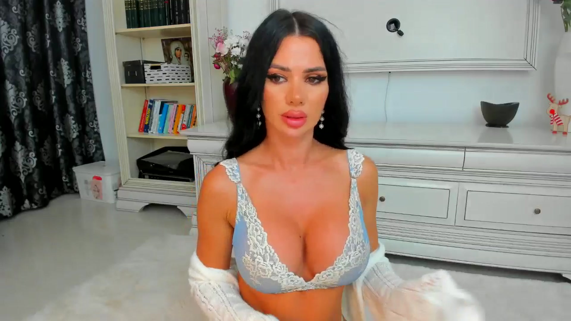 Gallery image thumbnail from Euphoriaaa's myfreecams stream on, 10/05/2024, 14:53 image 3 of 20