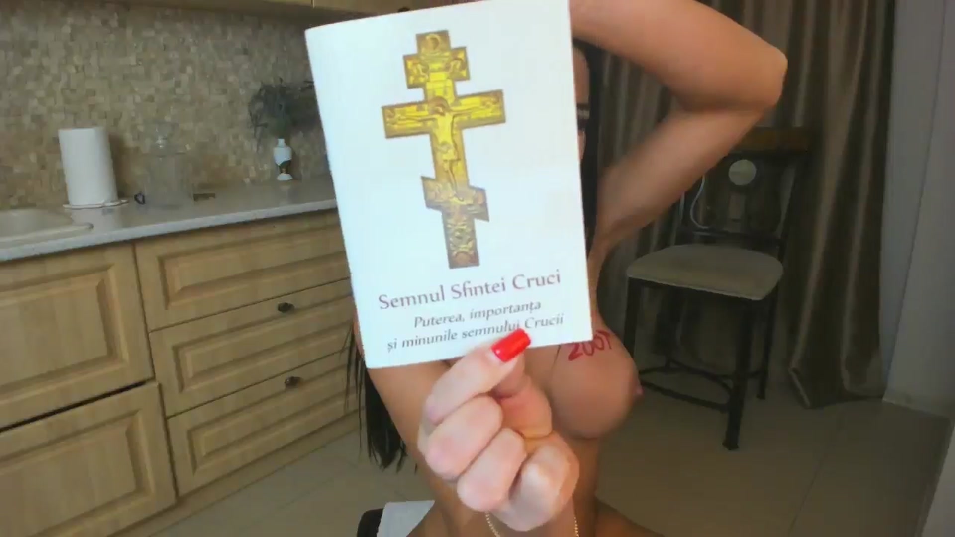 Gallery image thumbnail from Euphoriaaa's myfreecams stream on, 10/19/2024, 22:29 image 7 of 20